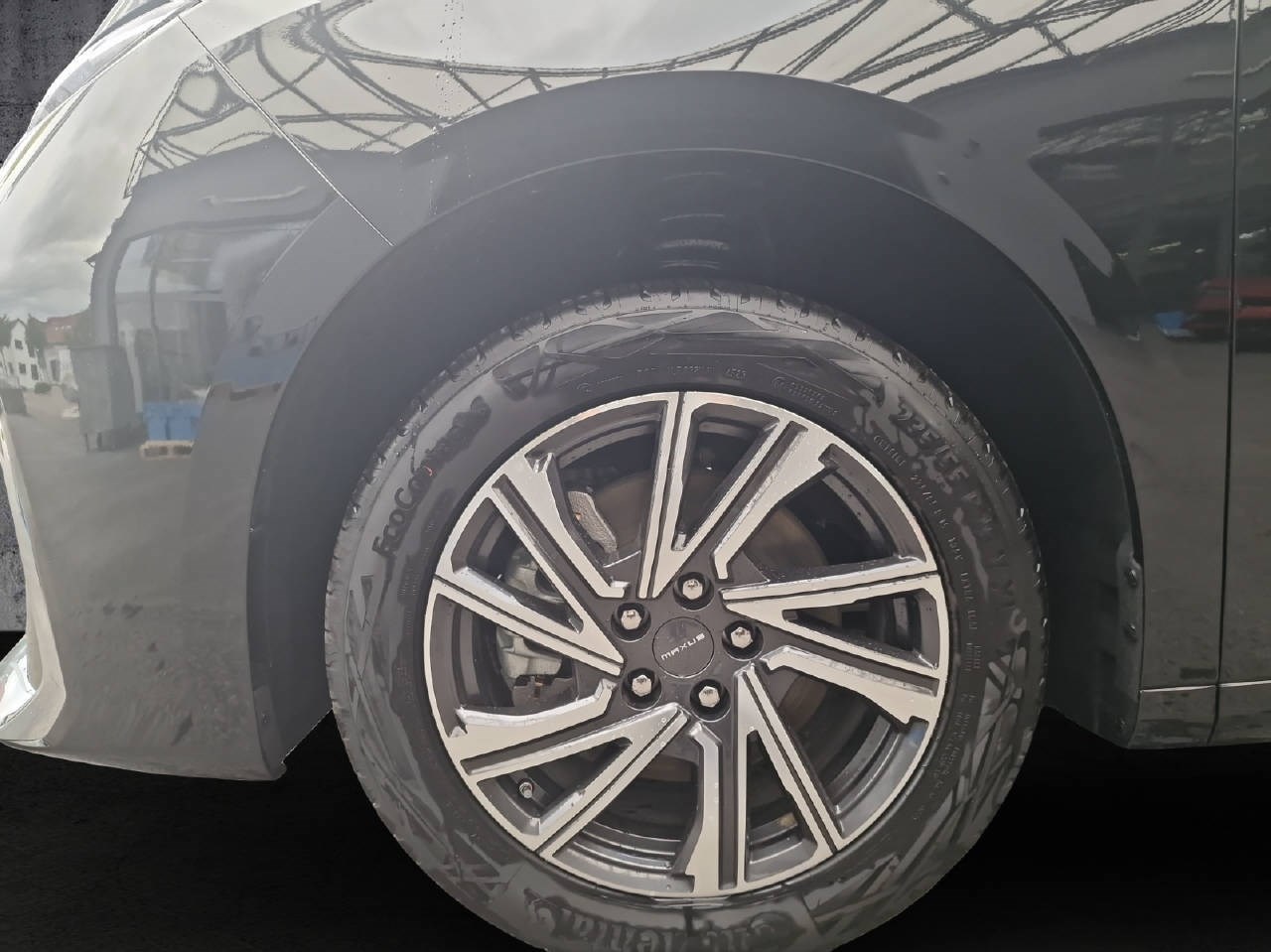 MAXUS Mifa 9 Luxury 8P-image-9