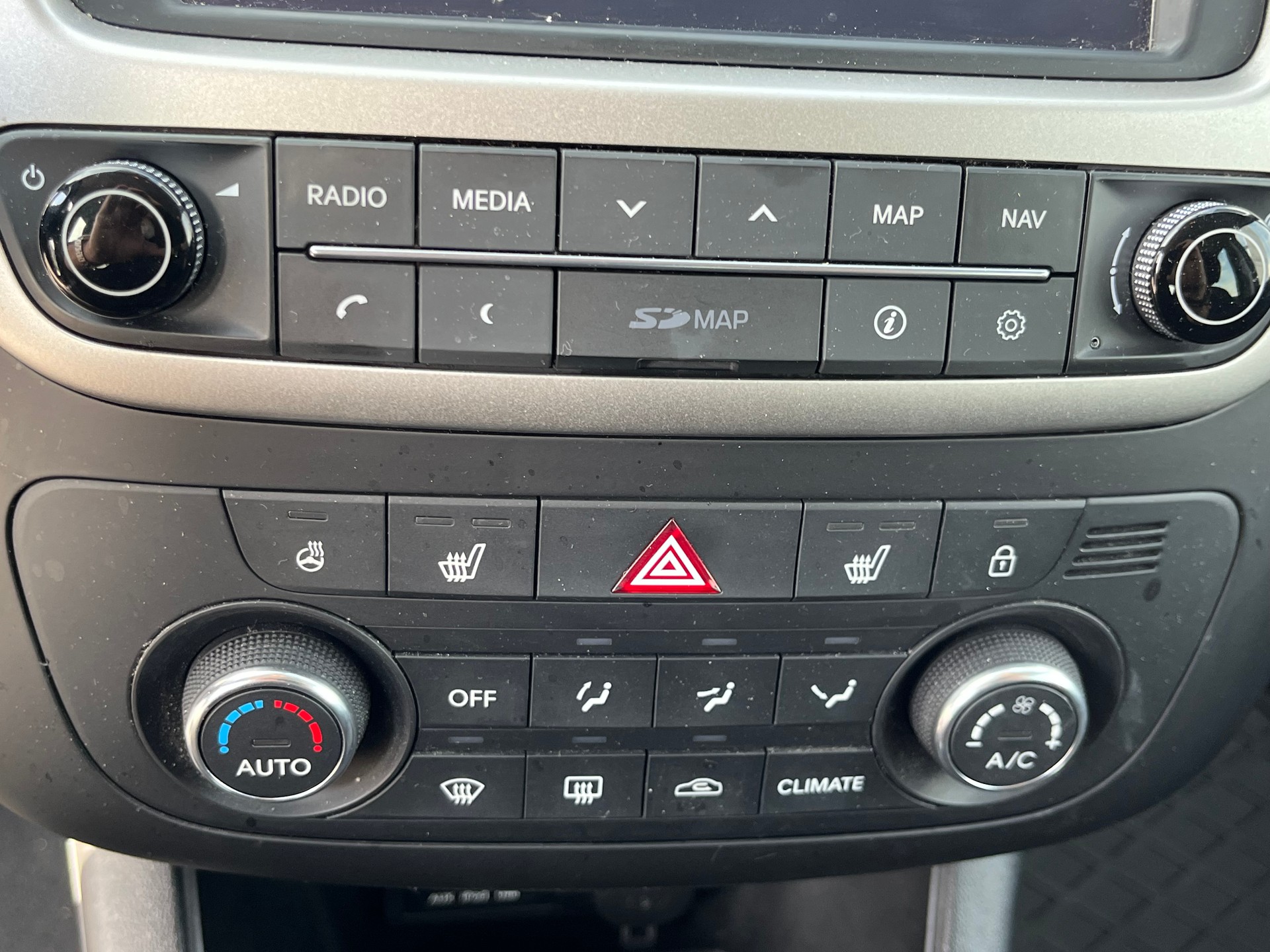 KIA Venga 1.4 CRDi Swiss Eco Edition-image-11