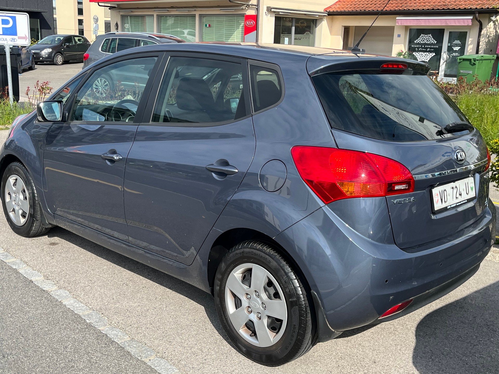 KIA Venga 1.4 CRDi Swiss Eco Edition-image-4