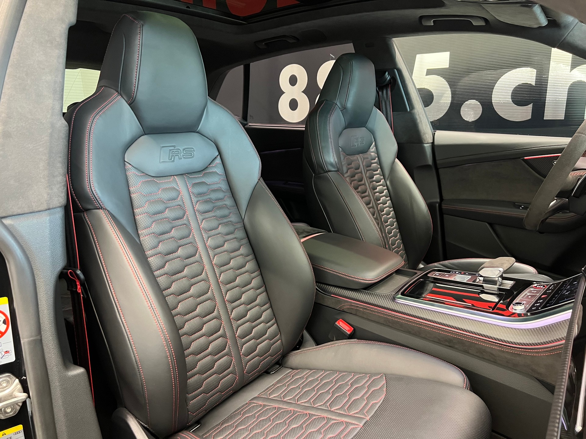 AUDI RSQ8  quattro tiptronic-image-26