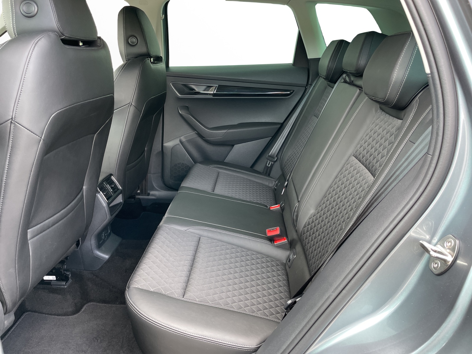 SKODA Karoq 1.5 TSI ACT Style DSG-image-13