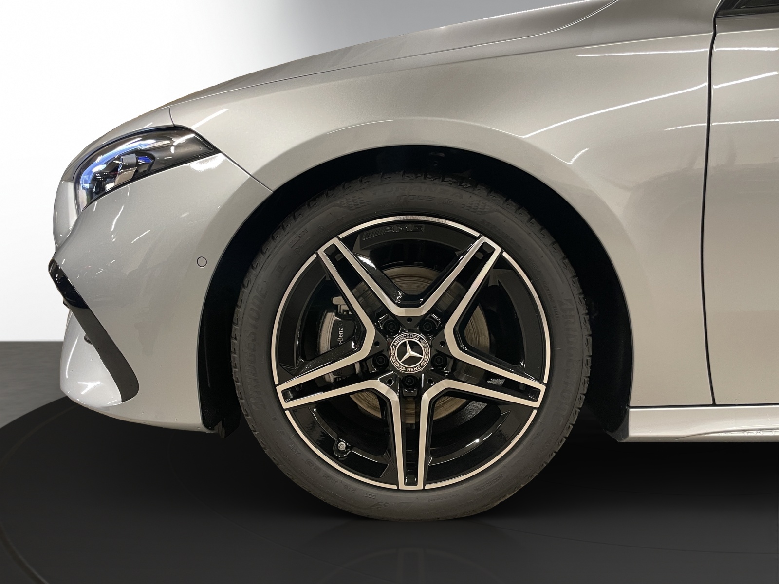 Image MERCEDES-BENZ A-200 A 200 Night Star 7G-DCT