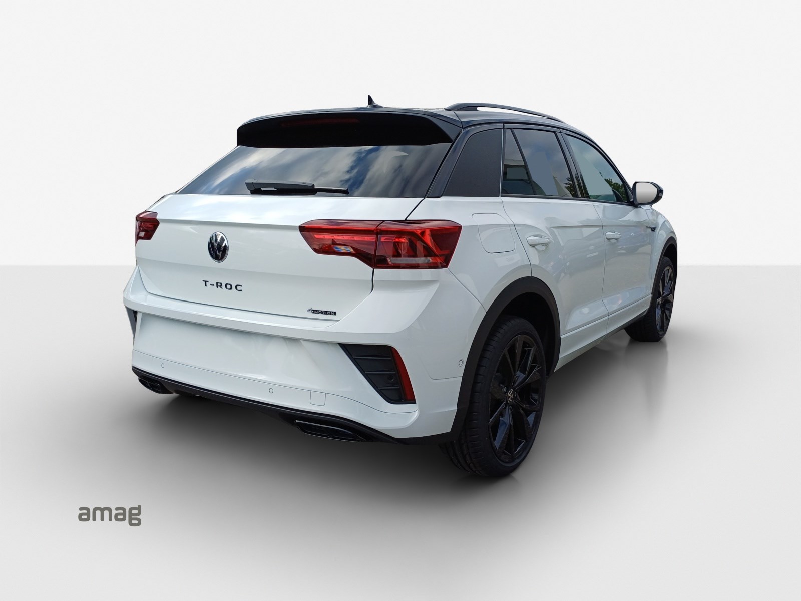 VW T-Roc 2.0 TSI R-Line DSG 4Motion-image-4