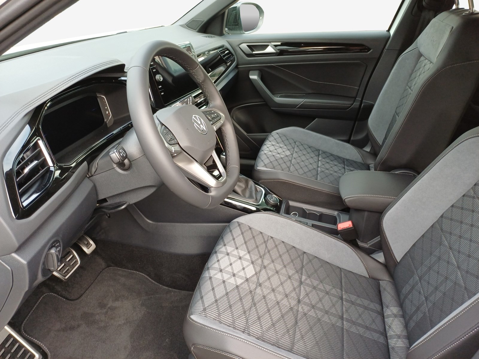 VW T-Roc 2.0 TSI R-Line DSG 4Motion-image-7