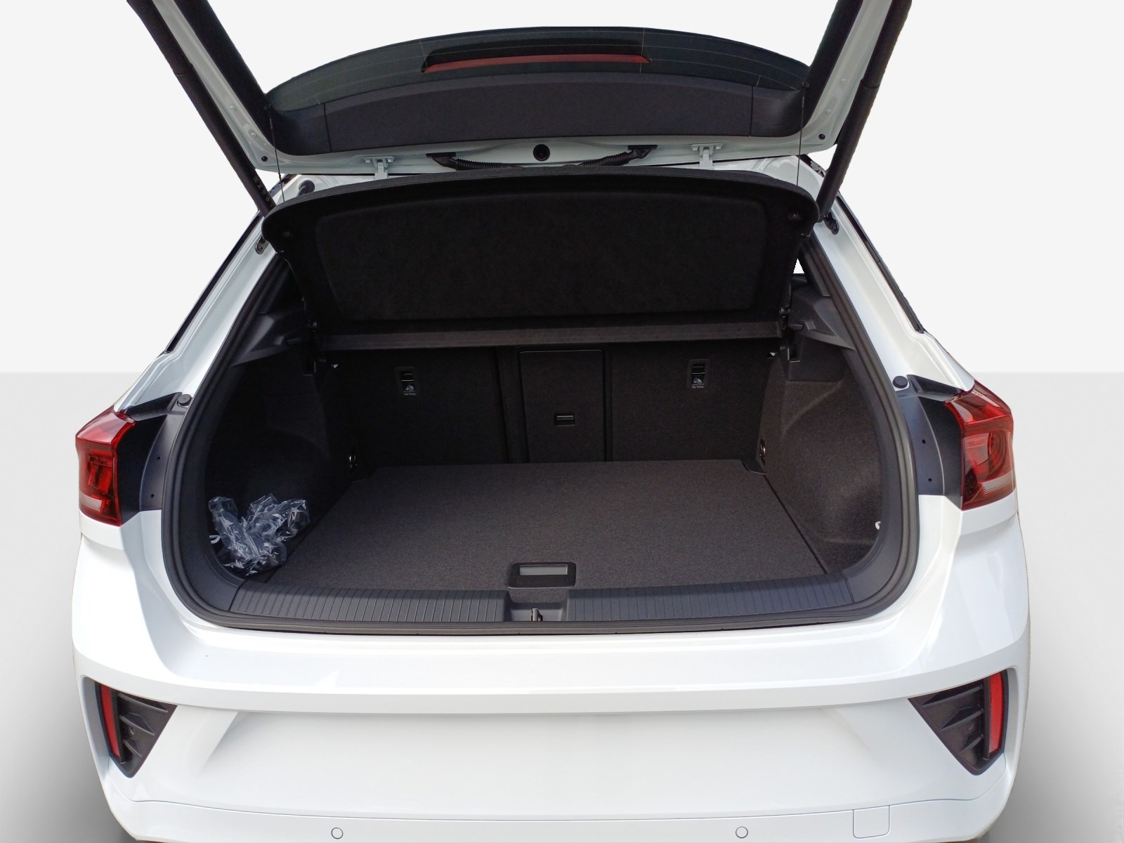VW T-Roc 2.0 TSI R-Line DSG 4Motion-image-8