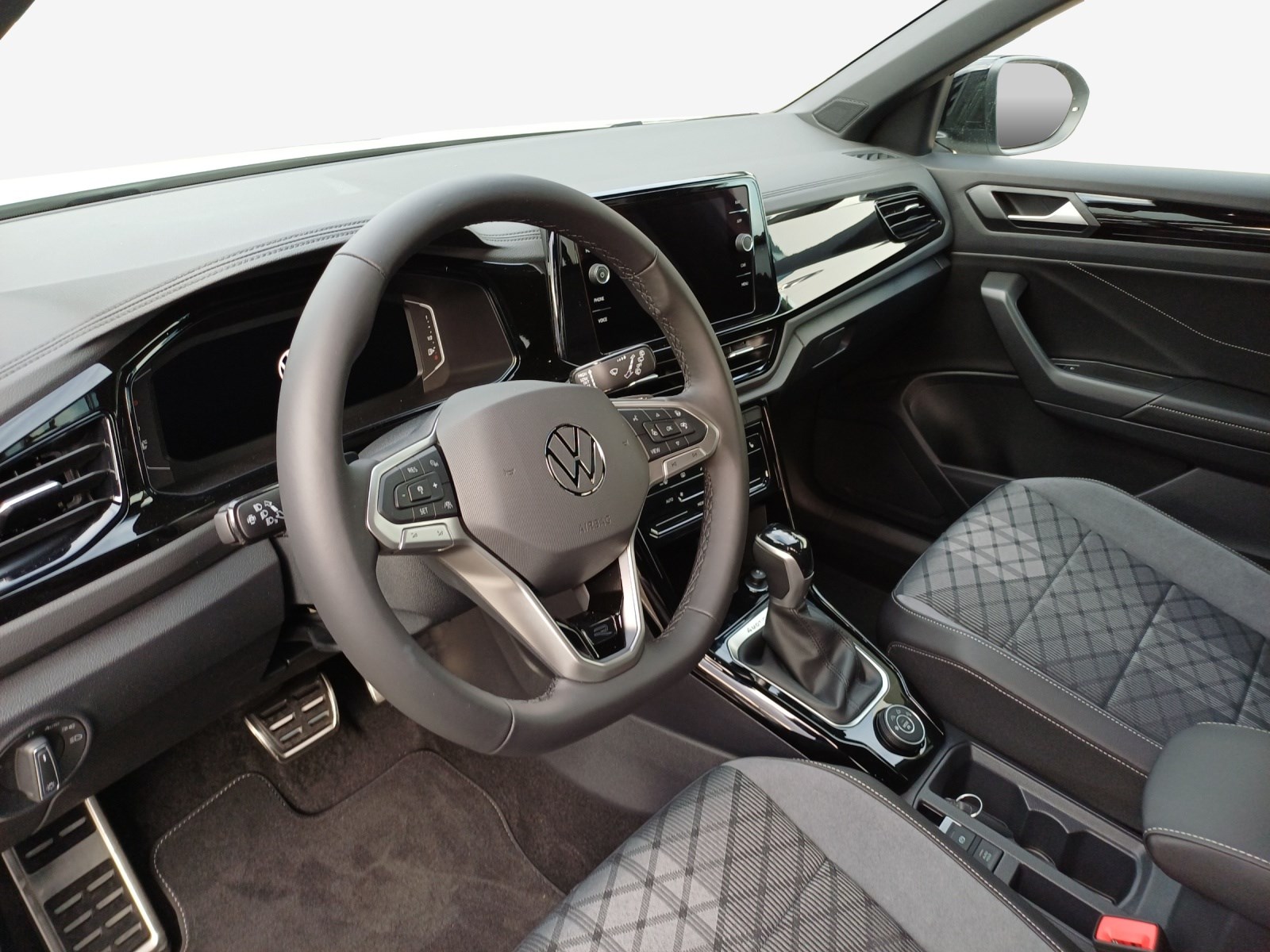 VW T-Roc 2.0 TSI R-Line DSG 4Motion-image-9