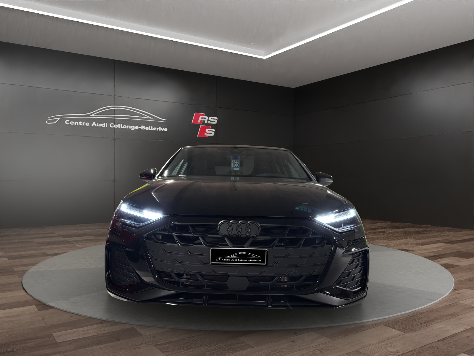 AUDI A3 Sportback 45 TFSI e S line Attraction-showroom-element-1