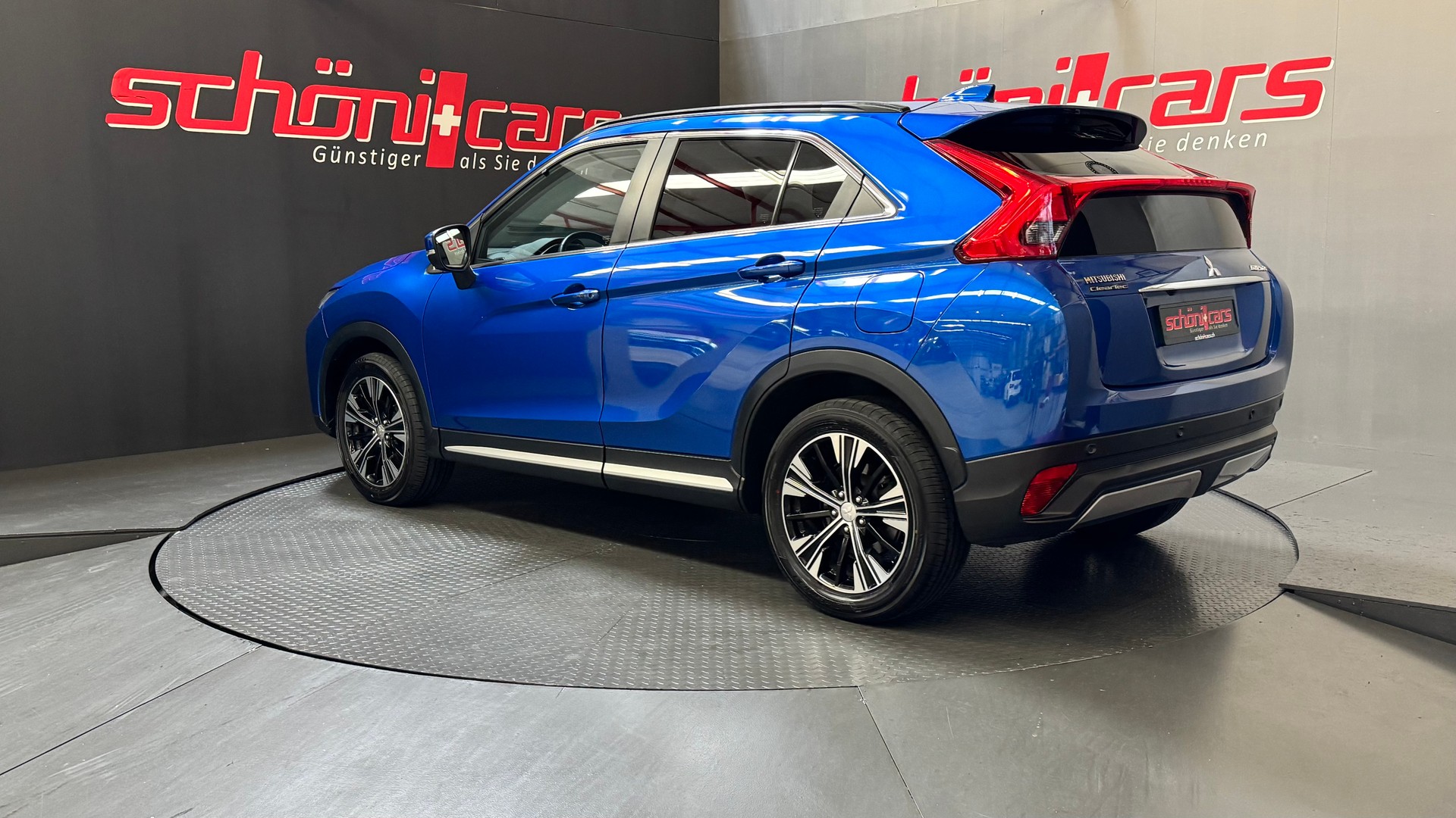 MITSUBISHI Eclipse Cross 1.5 T-Mivec Style 4WD CVT-showroom-element-3