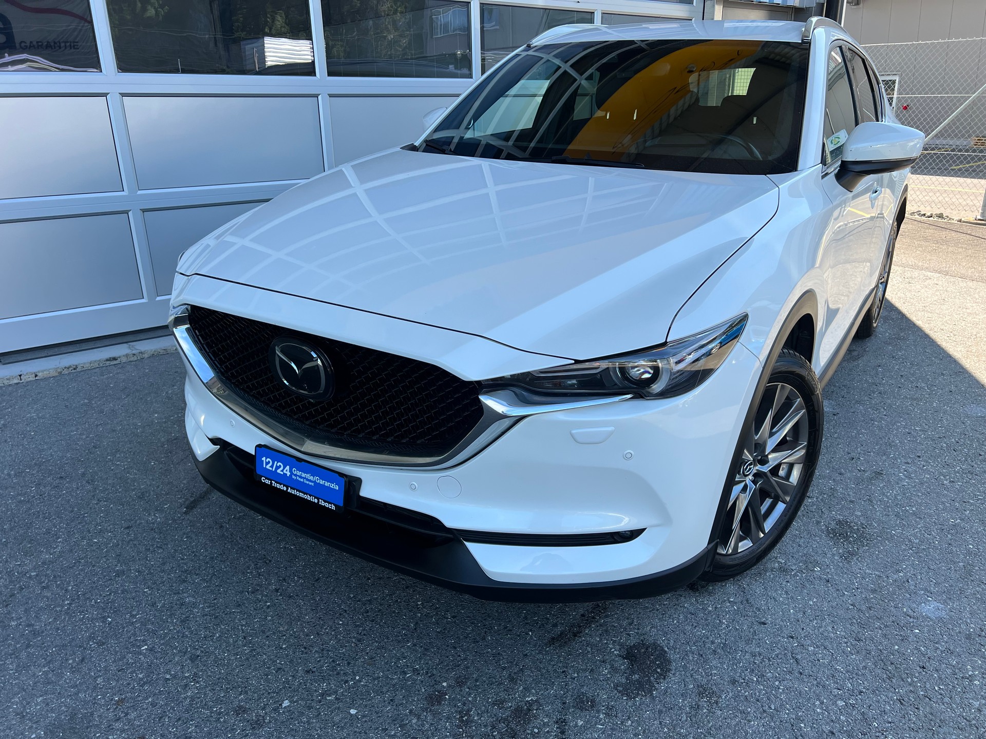 MAZDA CX-5 SKYACTIV-D 184 Revolution 4x4 Automat *** Navi * Leder * Rückfahrkamera * AHK 2100 kg. * ab MFK 2025 ***-showroom-element-1