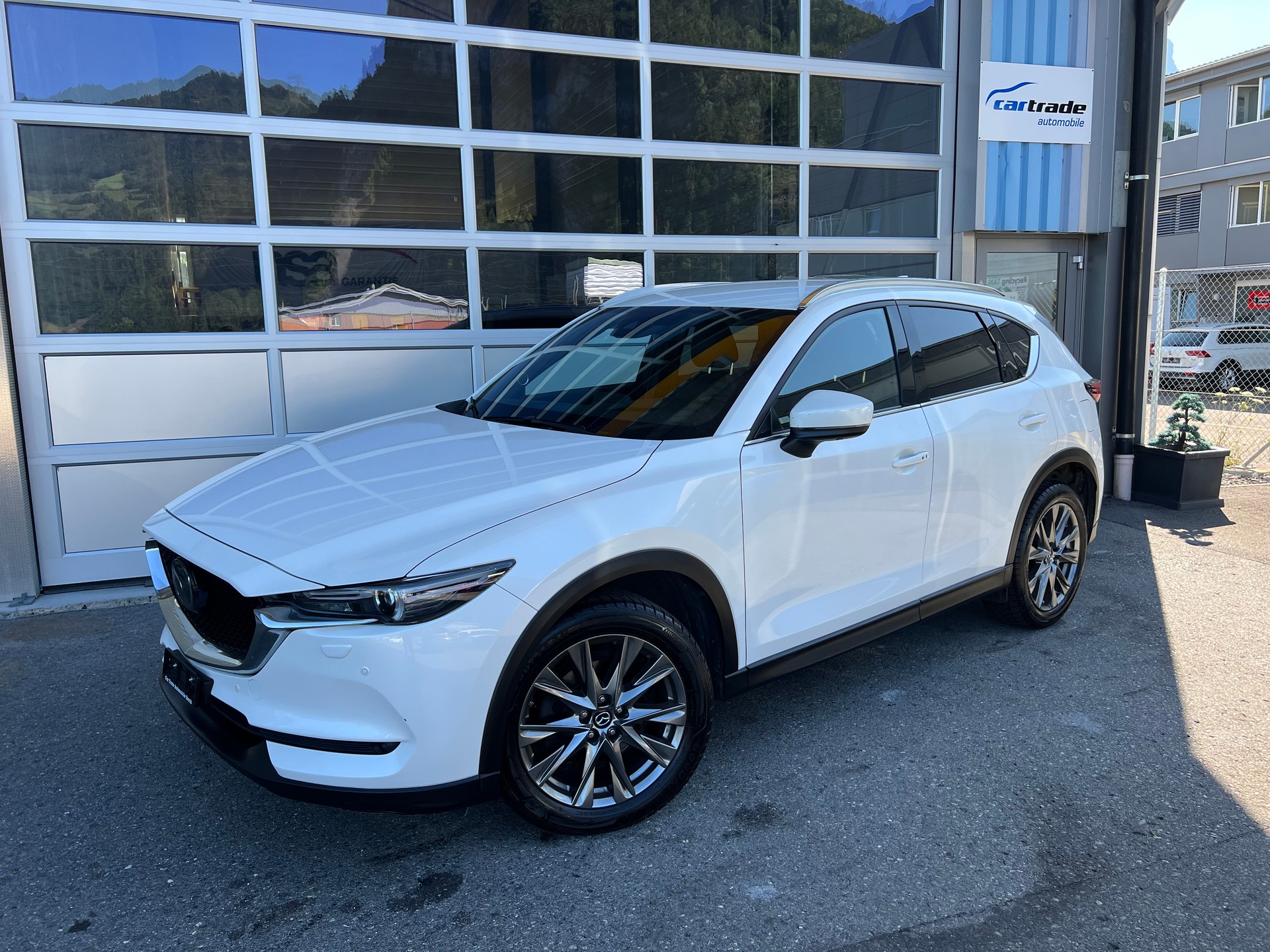 MAZDA CX-5 SKYACTIV-D 184 Revolution 4x4 Automat *** Navi * Leder * Rückfahrkamera * AHK 2100 kg. * ab MFK 2025 ***