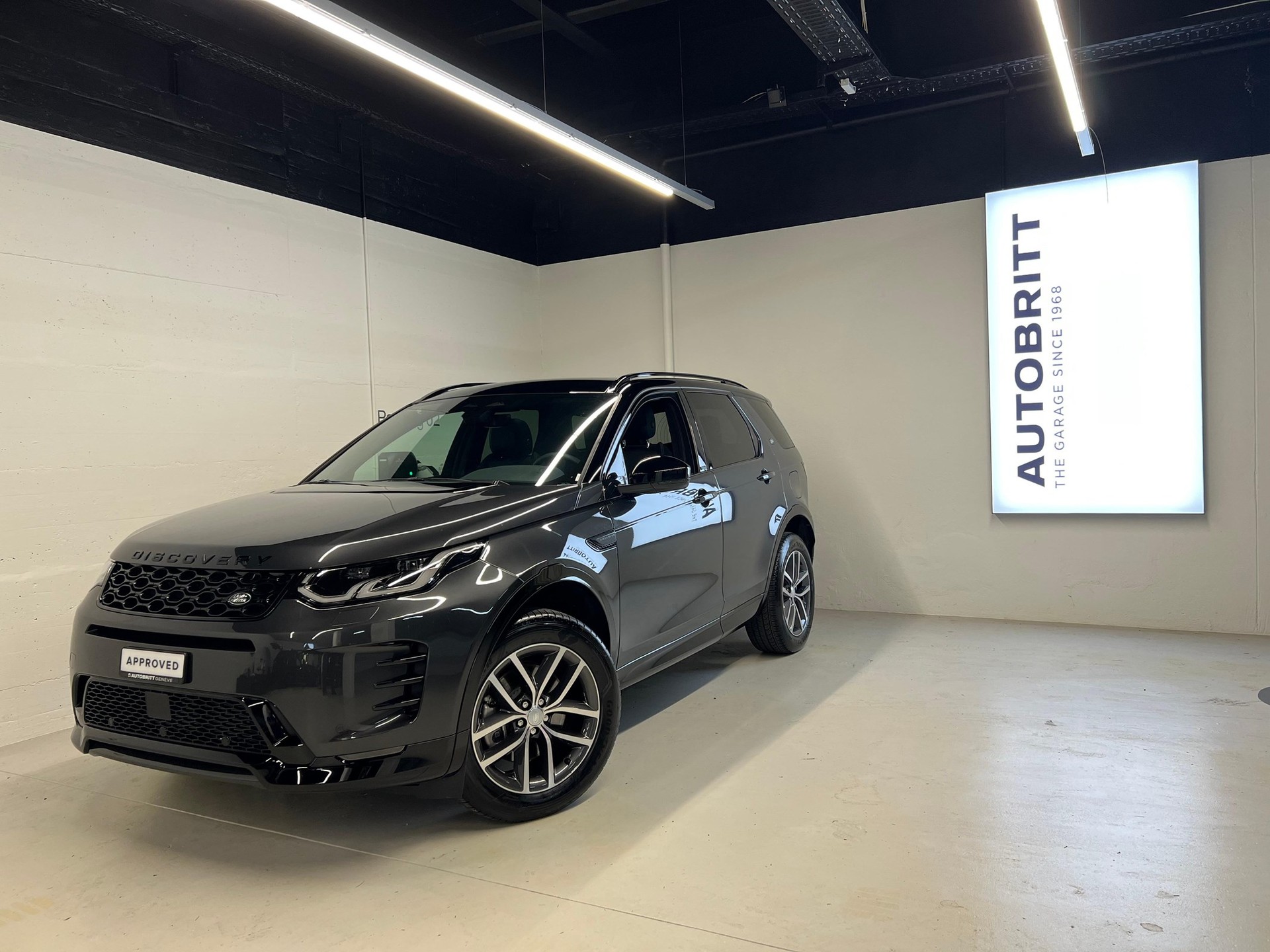 LAND ROVER Discovery Sport 1.5 T 300e Dynamic SE