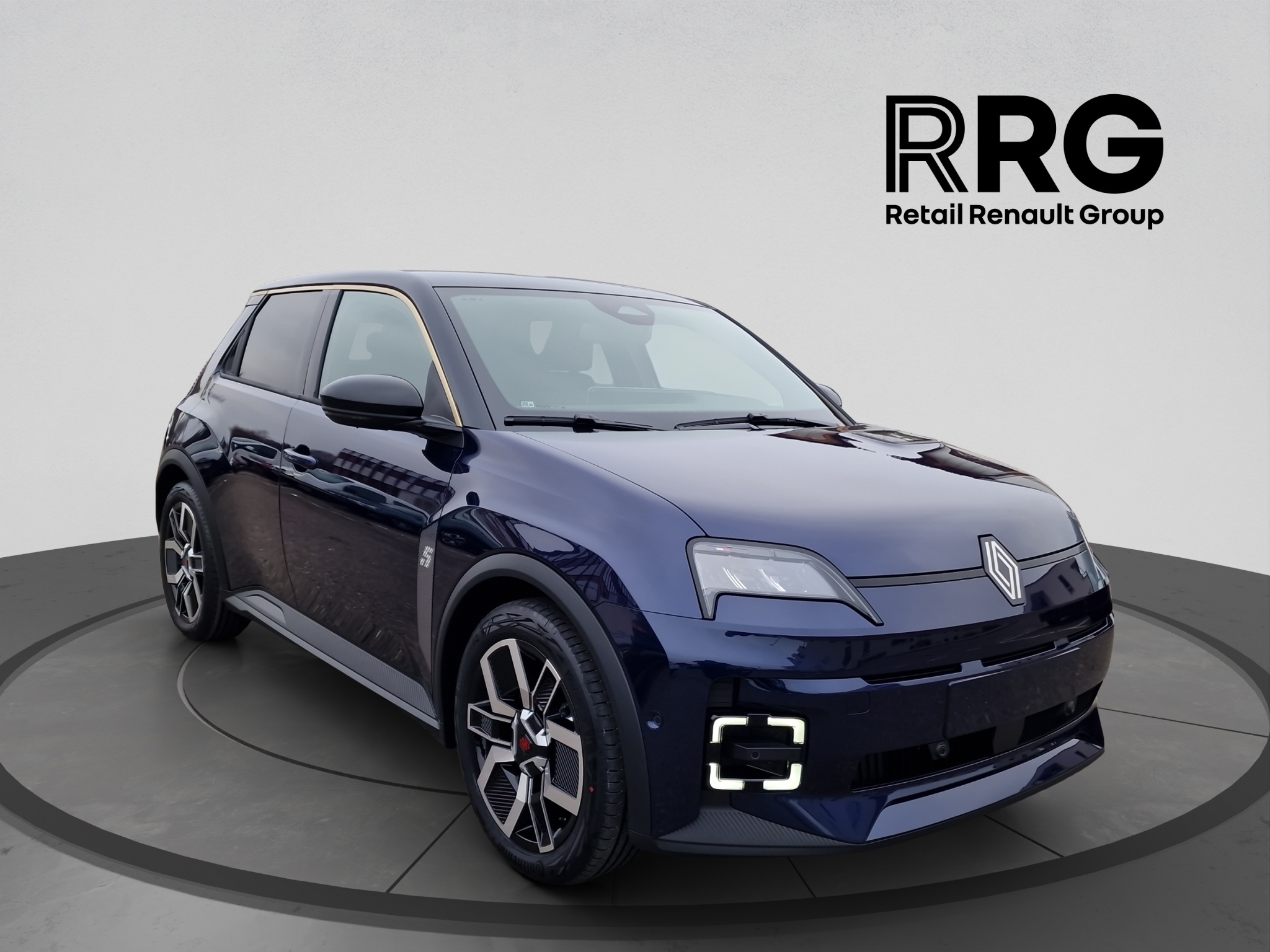 R5 E-Tech Comfort Range 52 kWh Techno
