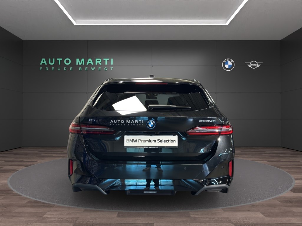 BMW i5 eDr 40 Tour.MSport Pro-showroom-element-2