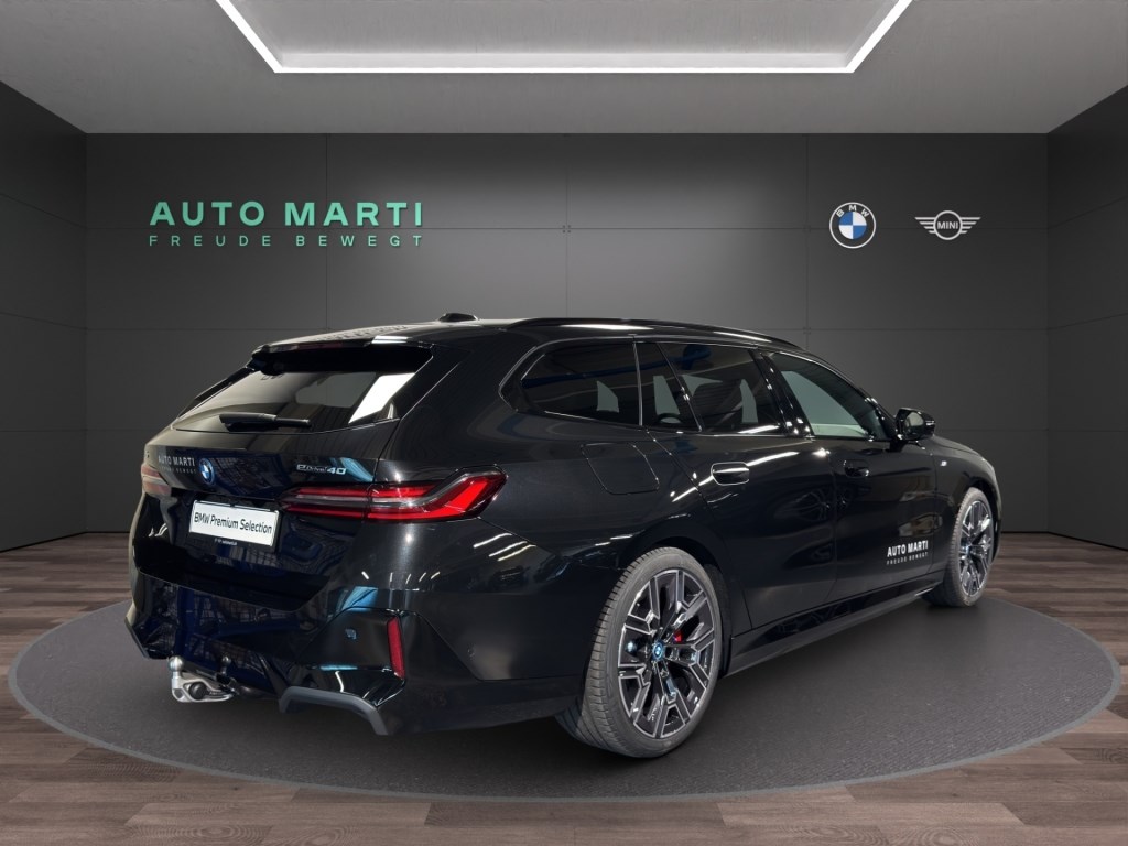 BMW i5 eDr 40 Tour.MSport Pro-showroom-element-3