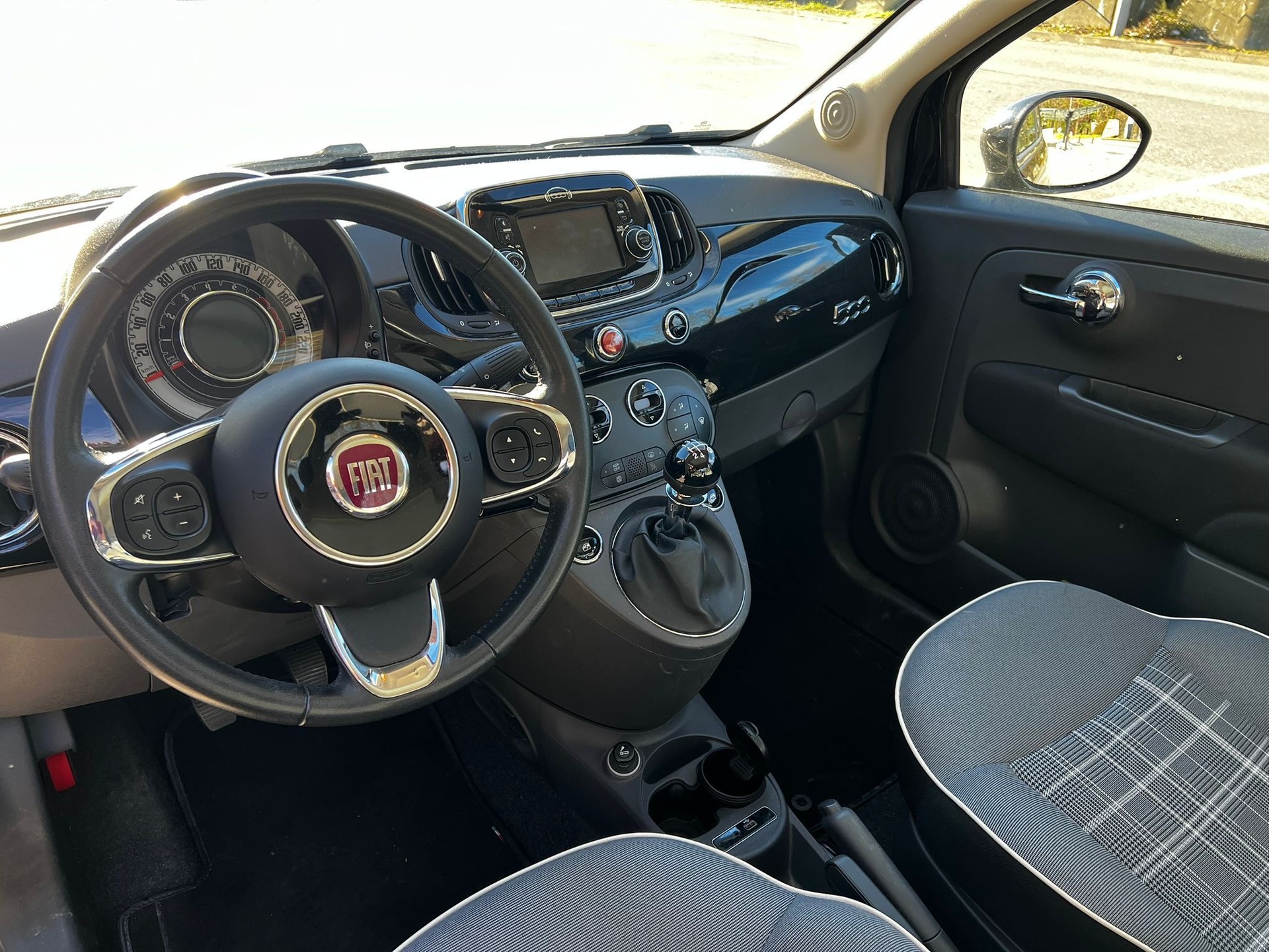 FIAT 500 1.2 Lounge-image-6
