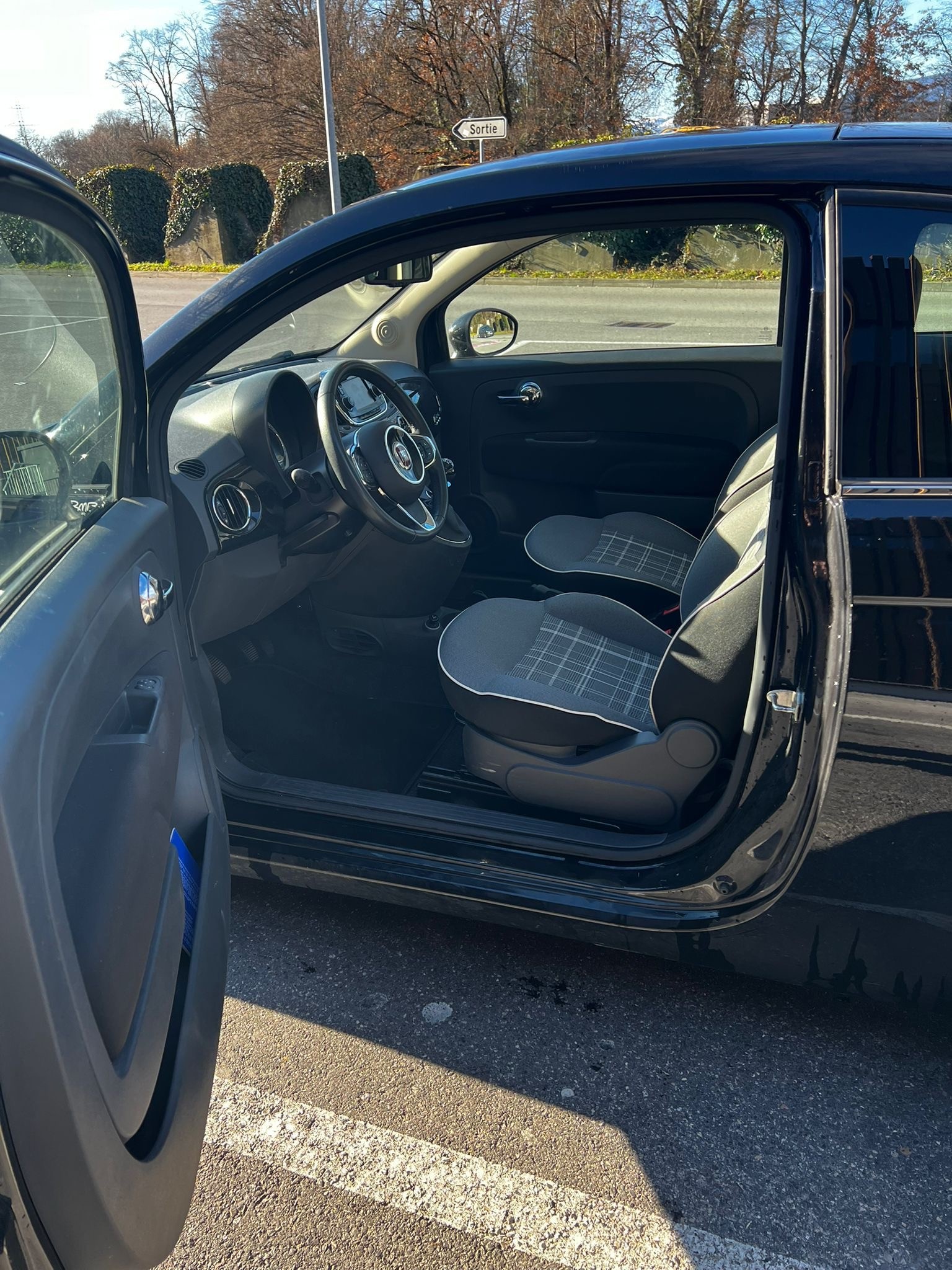 FIAT 500 1.2 Lounge-image-2