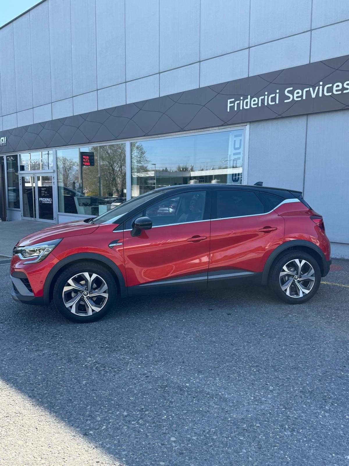 RENAULT Captur 1.3 TCe EDC R.S.Line-showroom-element-1