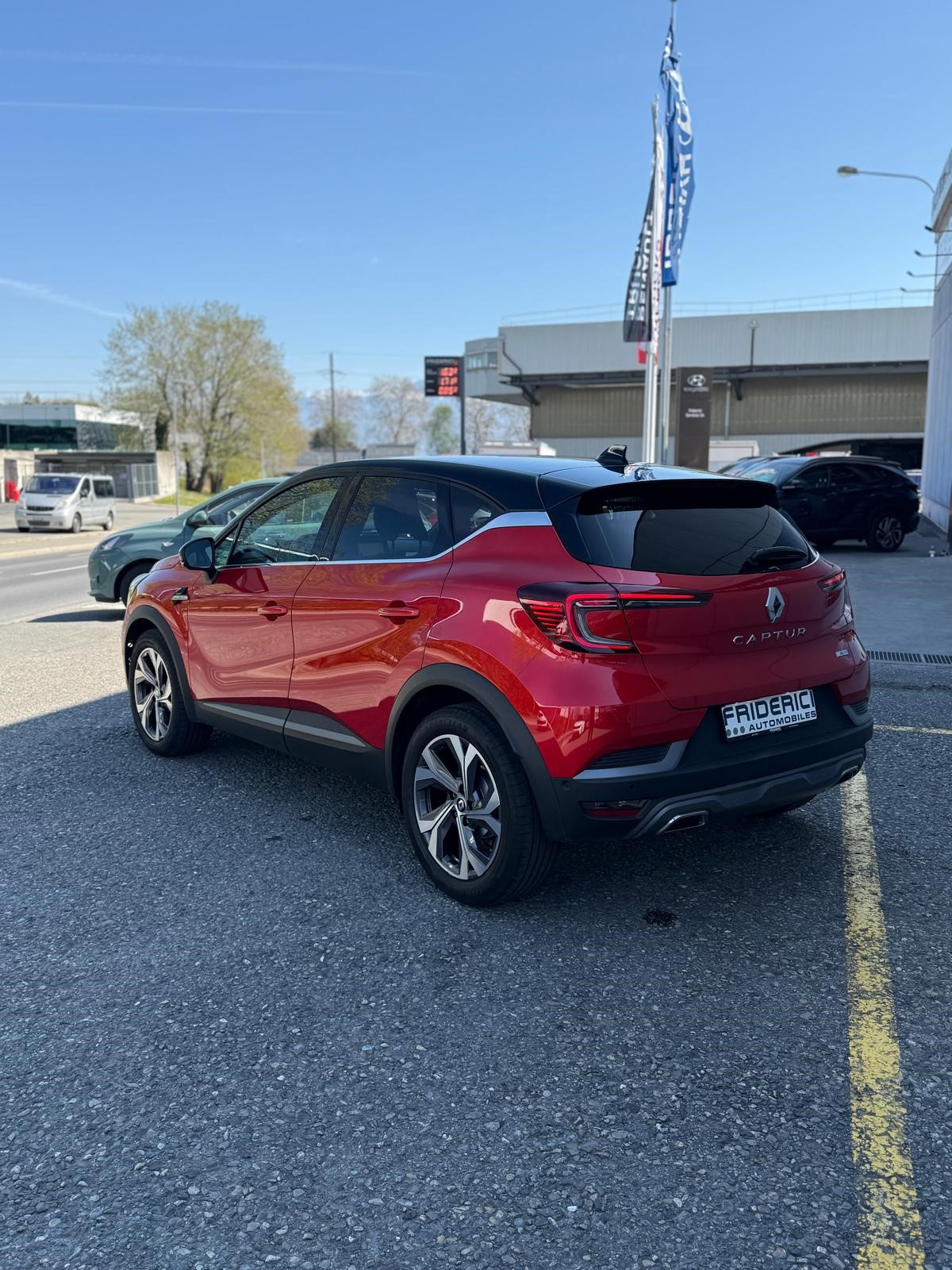 RENAULT Captur 1.3 TCe EDC R.S.Line-showroom-element-2