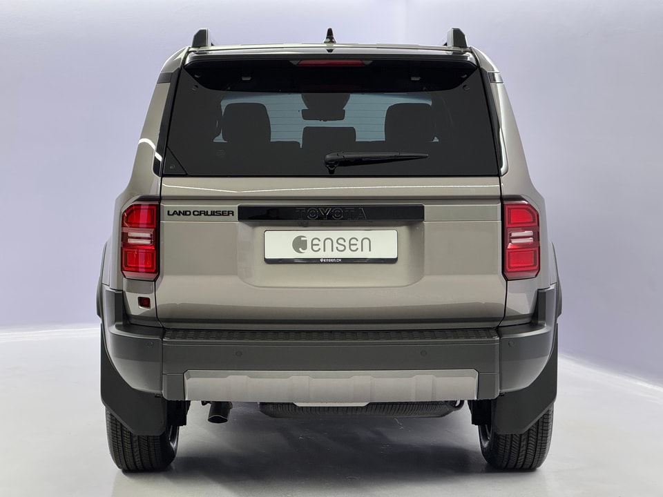 Land Cruiser 2.8 D 48V Invincible AWD