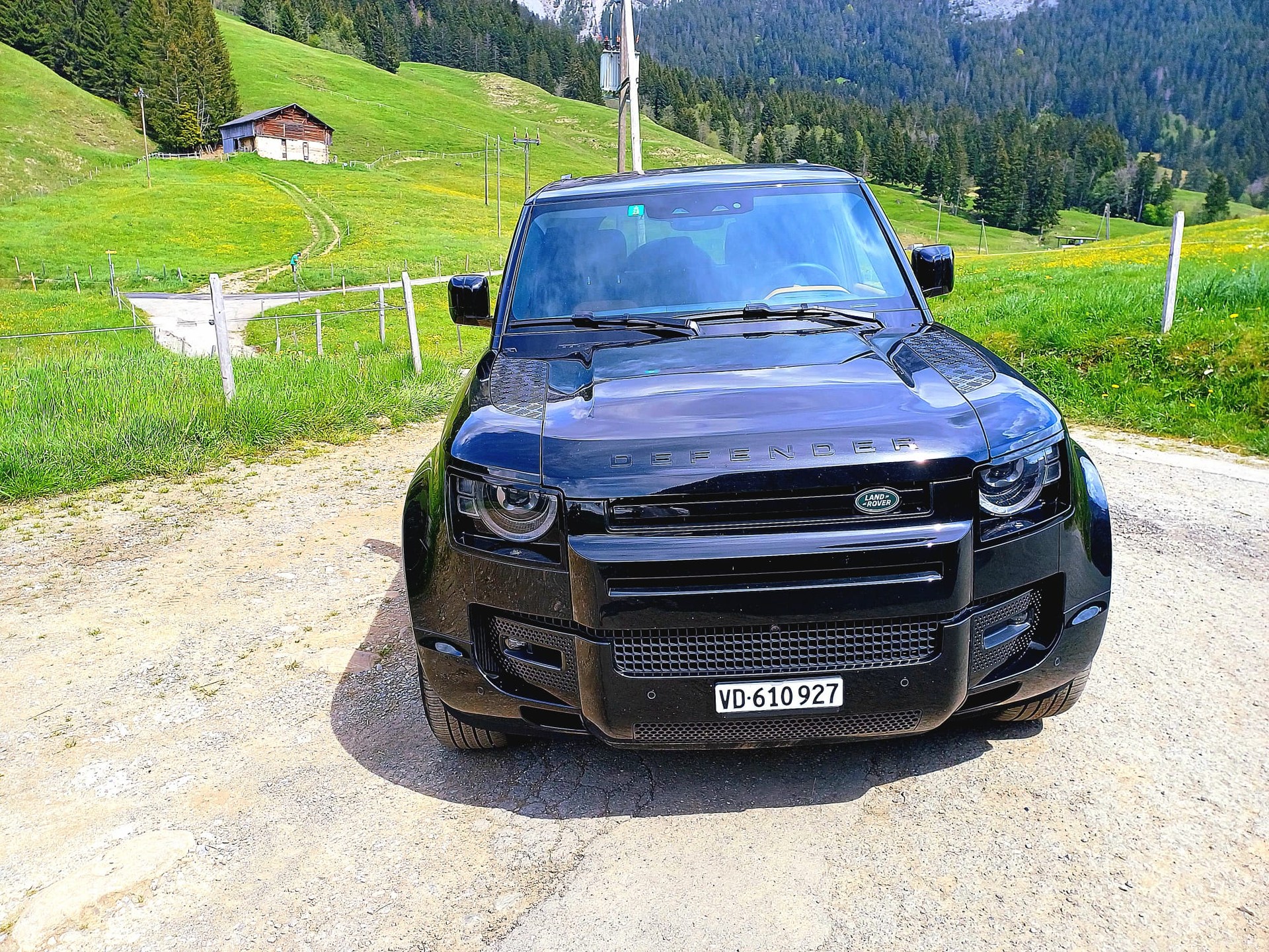 LAND ROVER Defender 110 P400e Si4 PHEV X-Dynamic HSE AT8-image-5