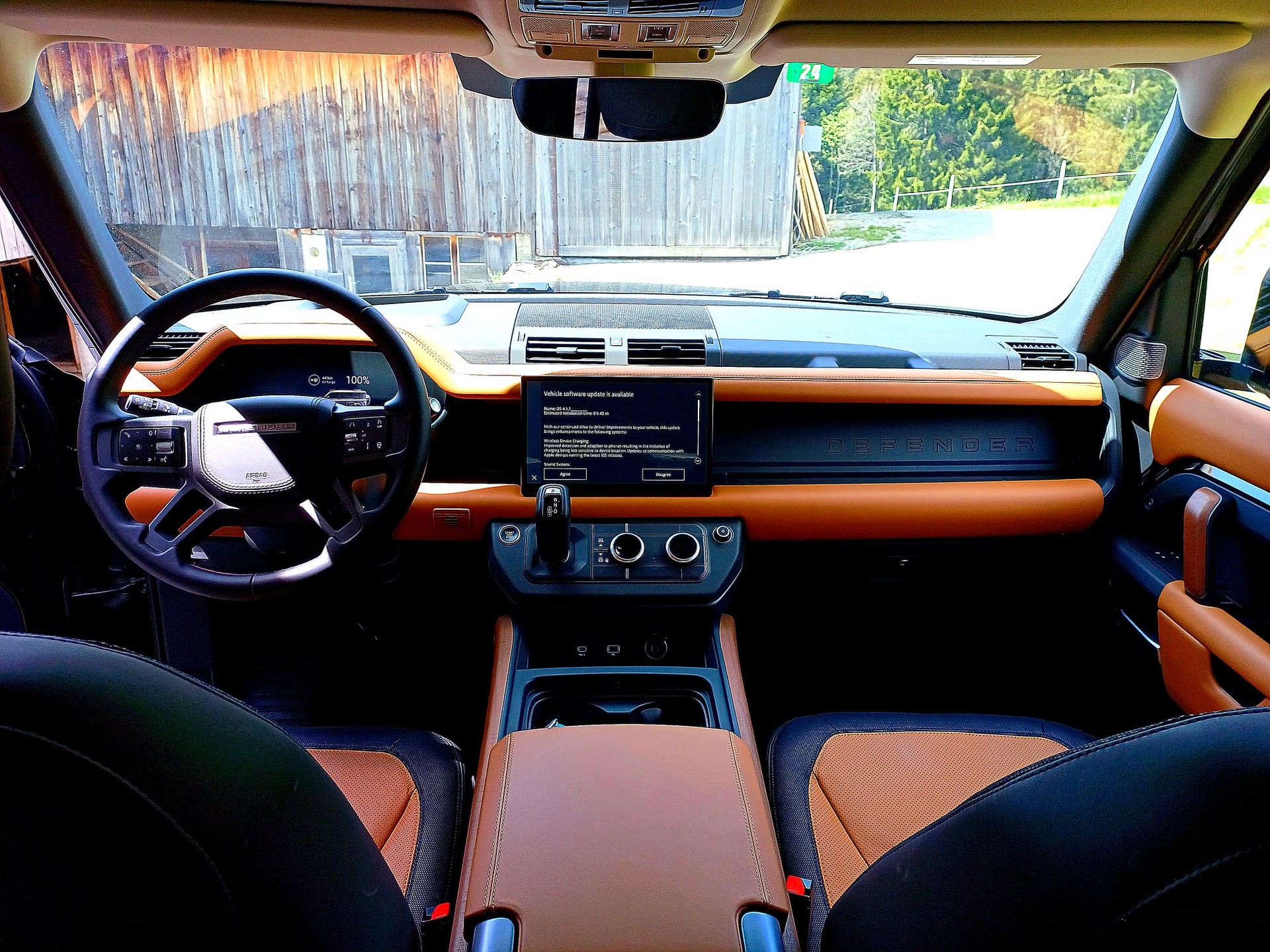 LAND ROVER Defender 110 P400e Si4 PHEV X-Dynamic HSE AT8-image-11