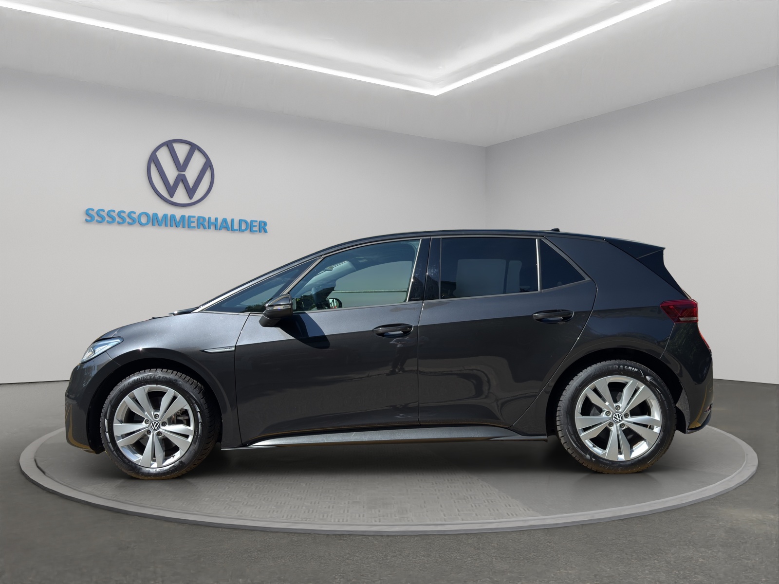 VW ID.3 Pro 58 kWh Familiy-showroom-element-1