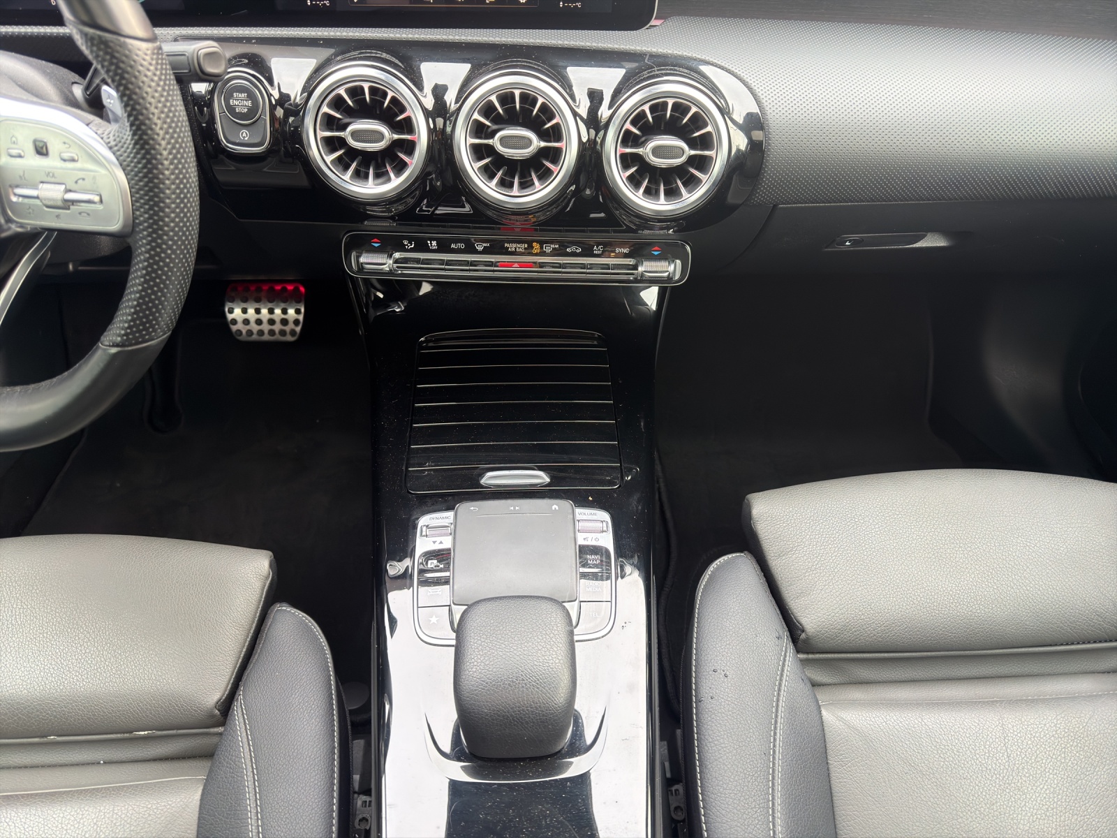 Image MERCEDES-BENZ A-200 A 200 AMG Line