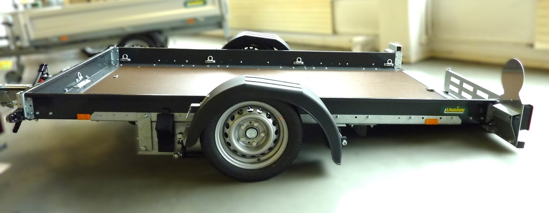 UNSINN UA 2615-14-13 Absenkanhänger 1.400kg-showroom-element-2