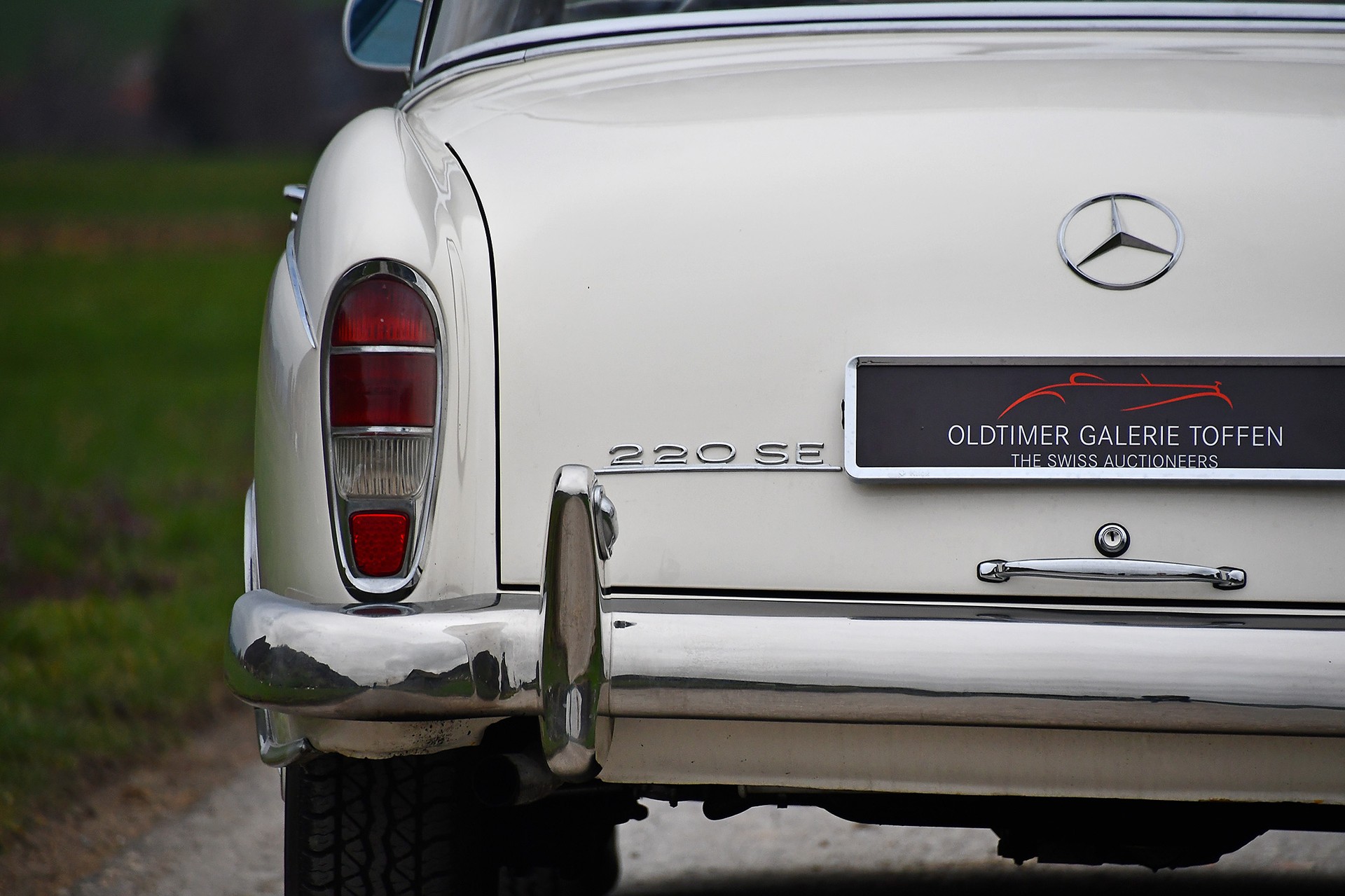 MERCEDES-BENZ SE Ponton Coupé-image-14