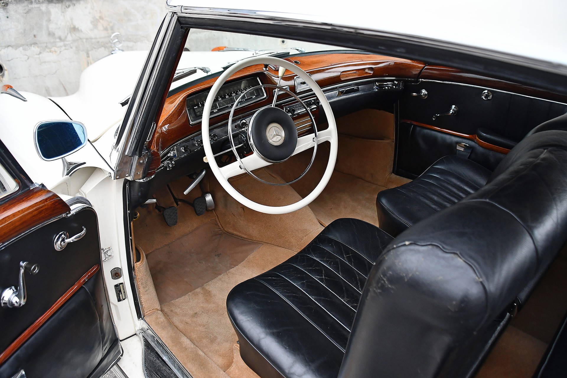 MERCEDES-BENZ SE Ponton Coupé-image-8