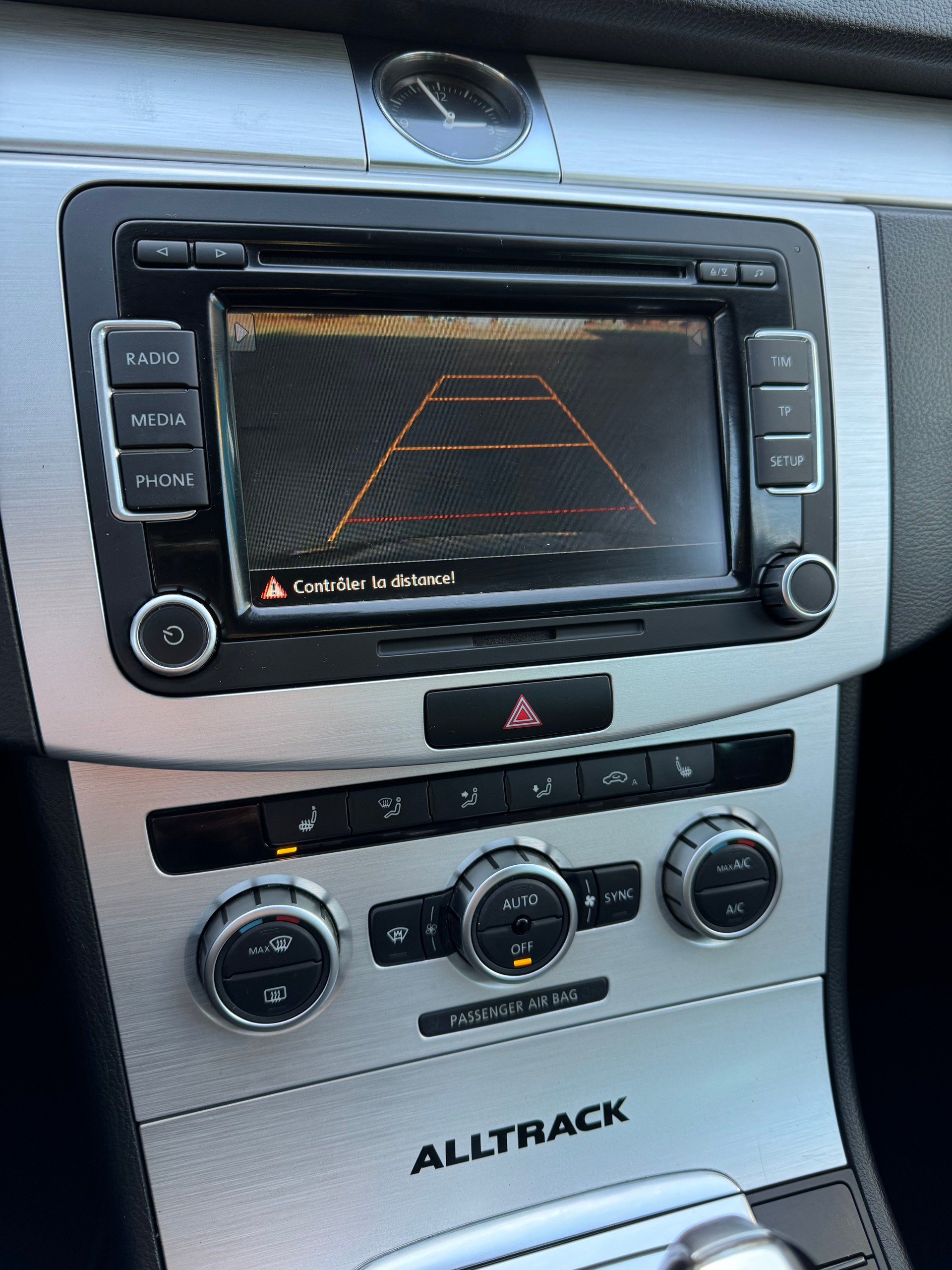 VW Passat Alltrack 2.0 TSI 4Motion DSG-image-11