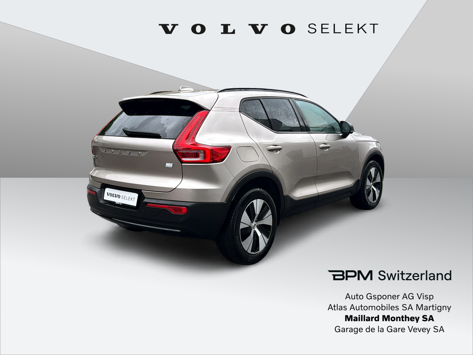 VOLVO XC40 T4 PHEV Plus Dark DCT-showroom-element-3