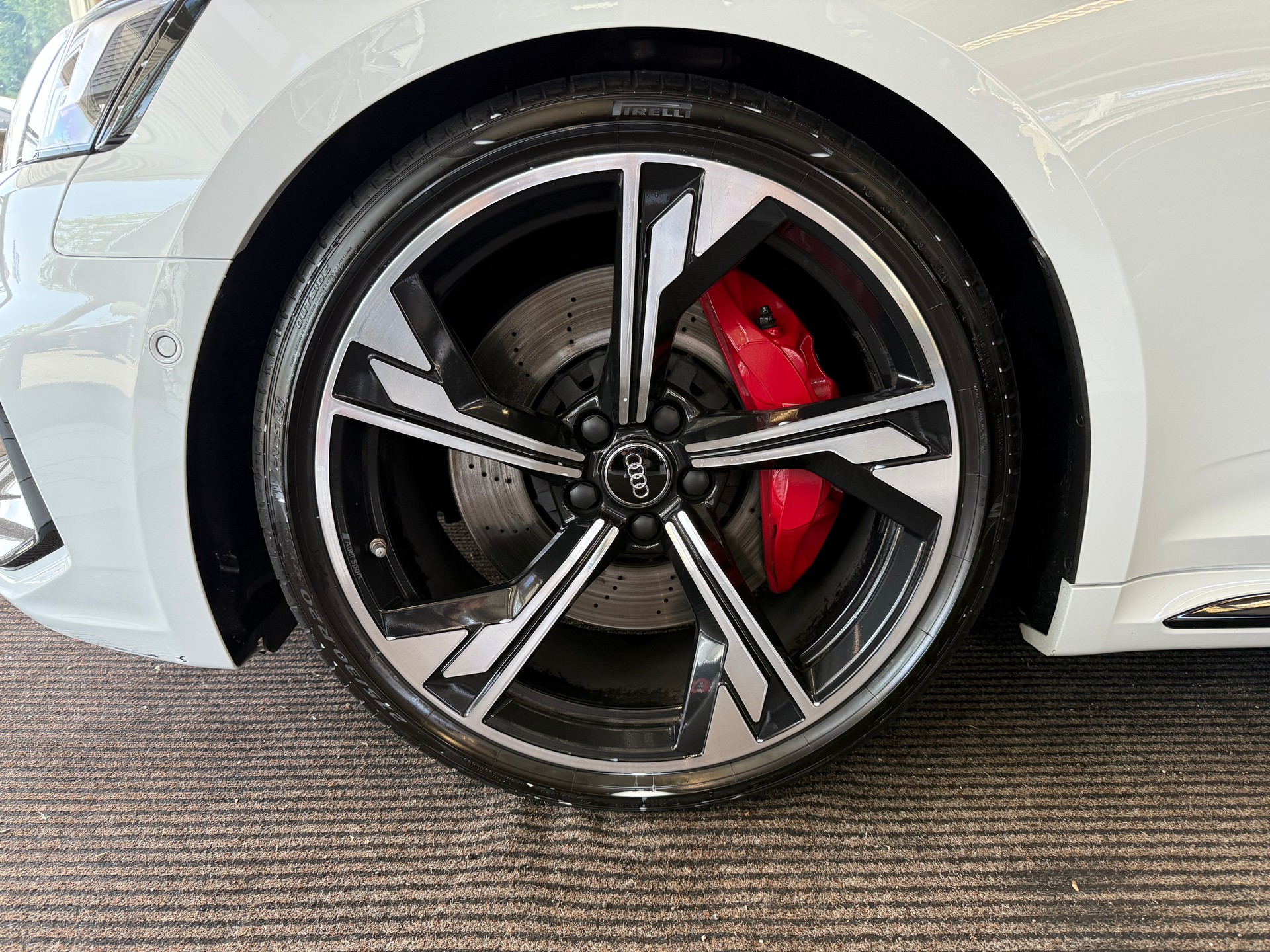 AUDI RS5 Sportback 2.9 TFSI quattro | CH Swiss | Erstbesitz | DYNAMIK PAKET | Matrix | RS-Design | NP: 143K |-showroom-element-2