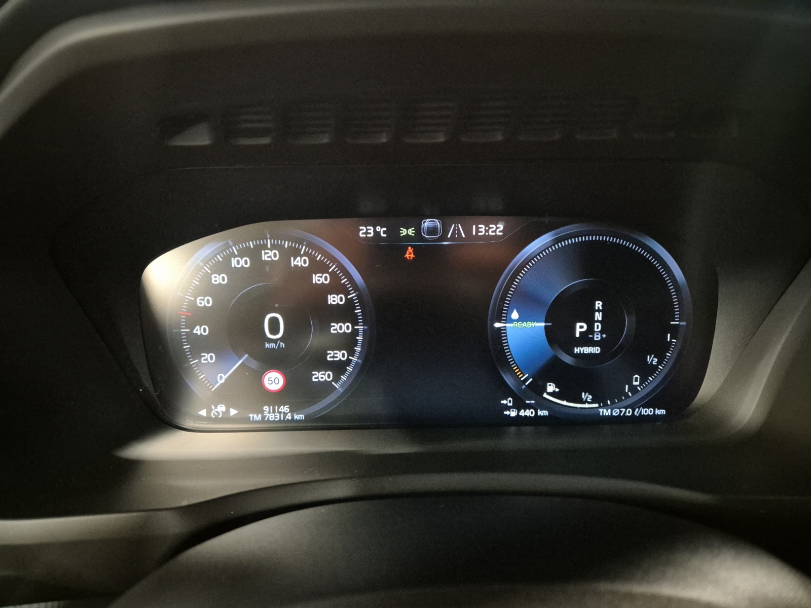 VOLVO XC90 2.0 T8 TE Inscription 7P. eAWD-image-11