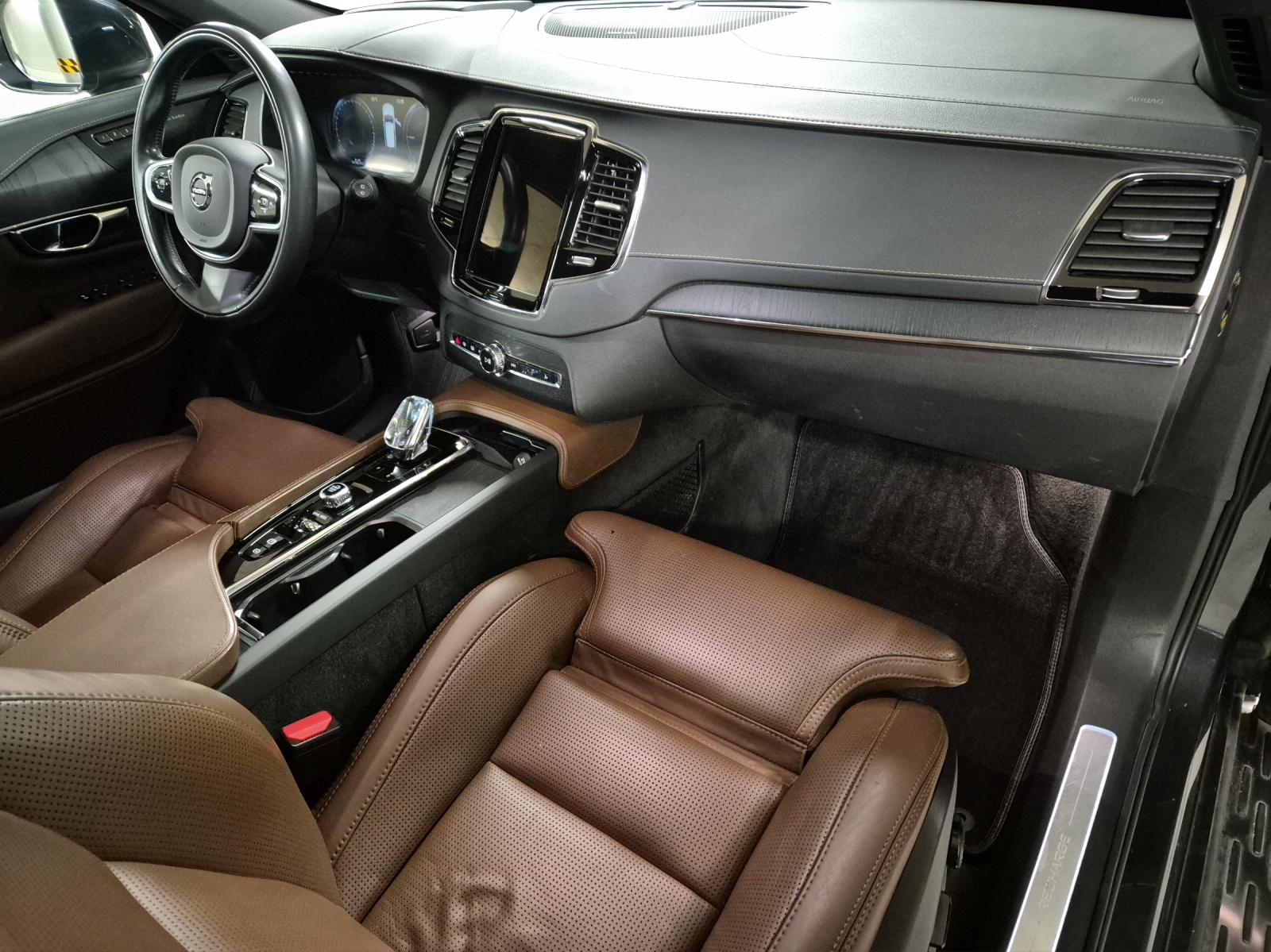 VOLVO XC90 2.0 T8 TE Inscription 7P. eAWD-image-17