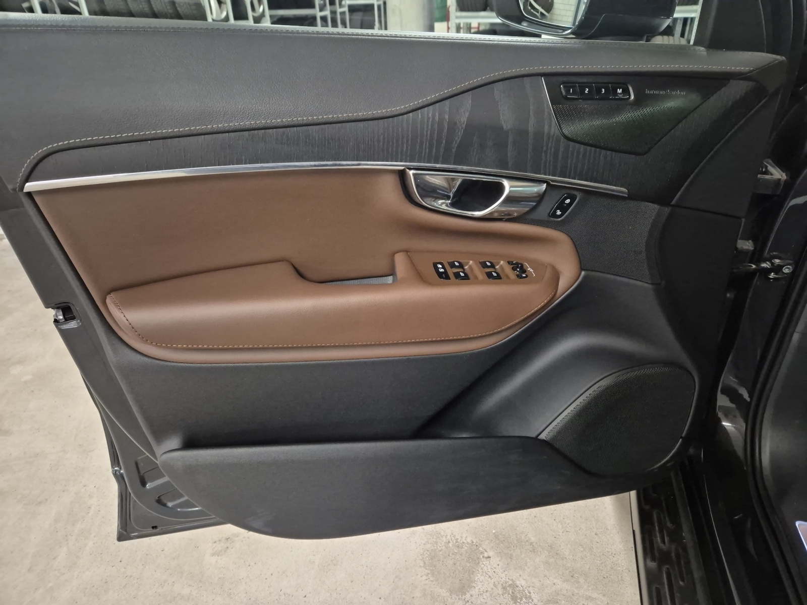 VOLVO XC90 2.0 T8 TE Inscription 7P. eAWD-image-8