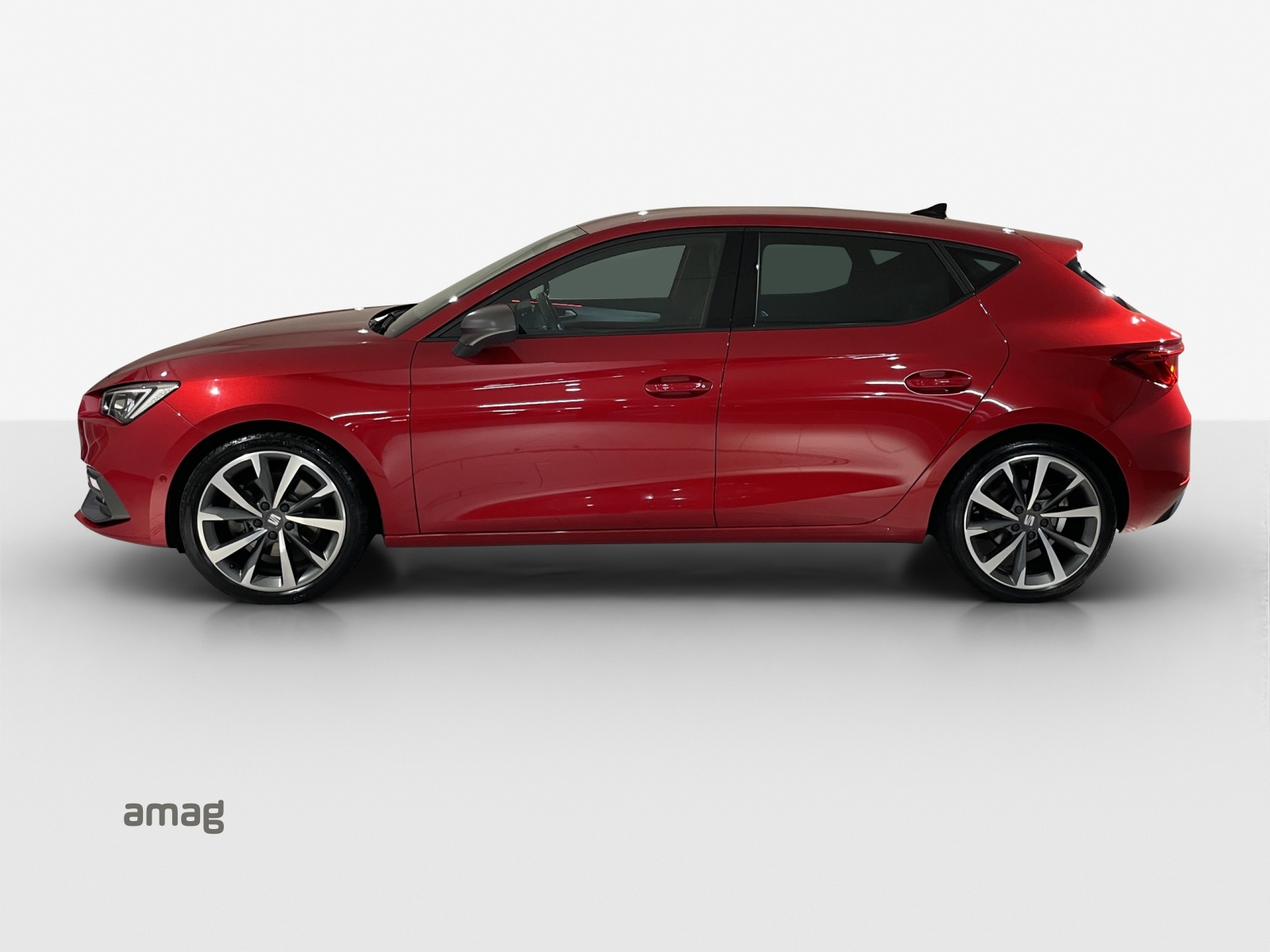 SEAT Leon 1.5 eTSI mHEV DSG FR-showroom-element-1