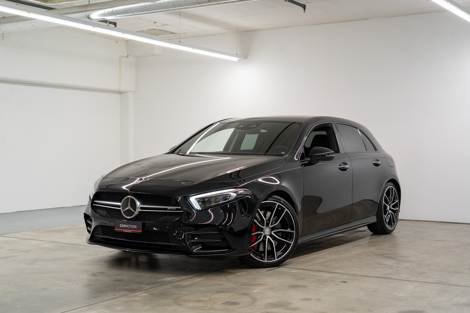 MERCEDES-BENZ A 35 AMG 4matic
