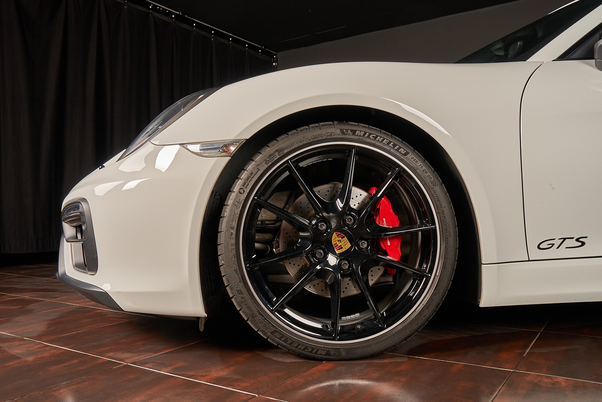 PORSCHE Cayman GTS 3.4 PDK-showroom-element-1