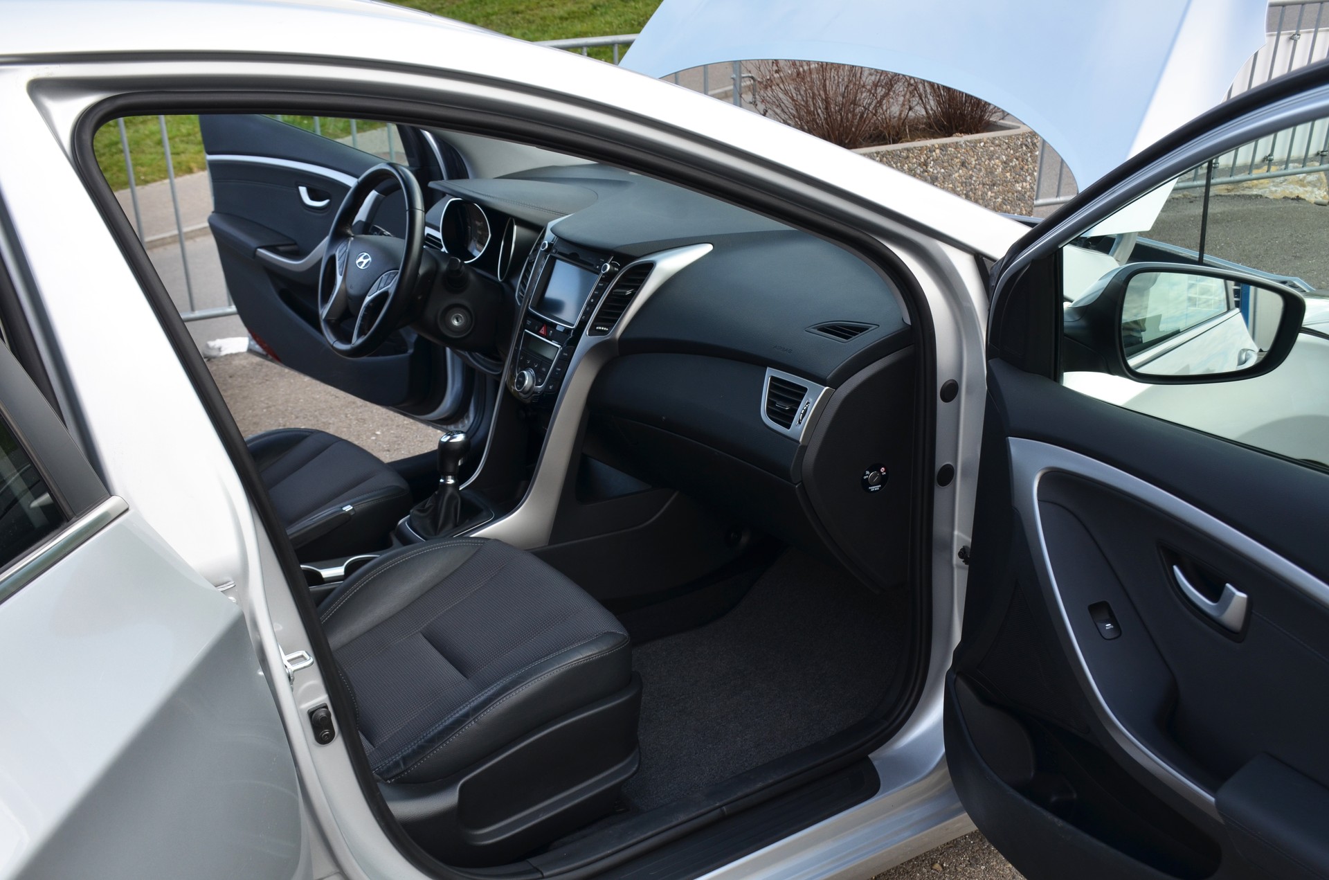 HYUNDAI i30 Wagon 1.6 CRDi Style-image-12
