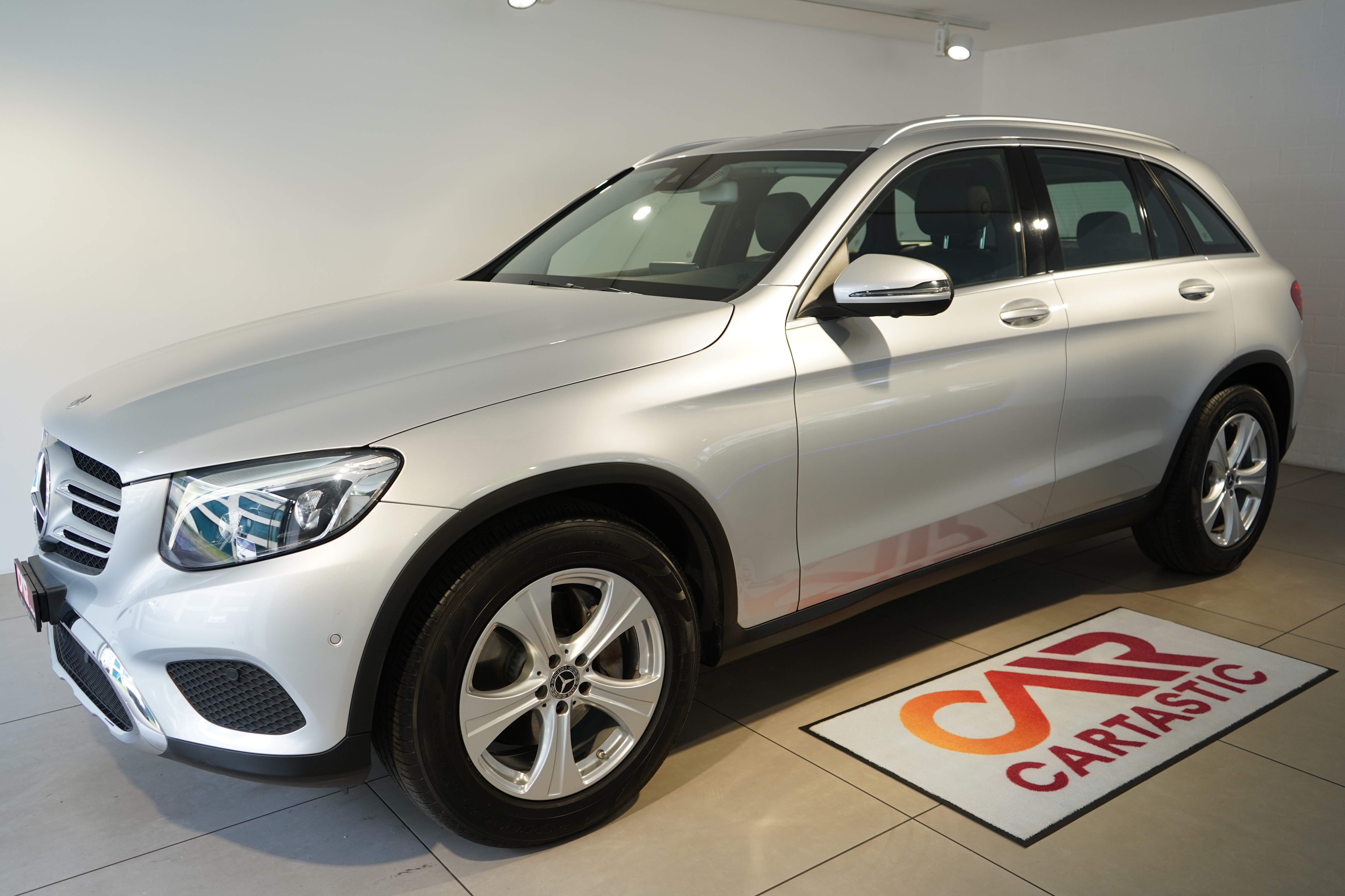 MERCEDES-BENZ GLC 250 (SUV / Gelndewagen)