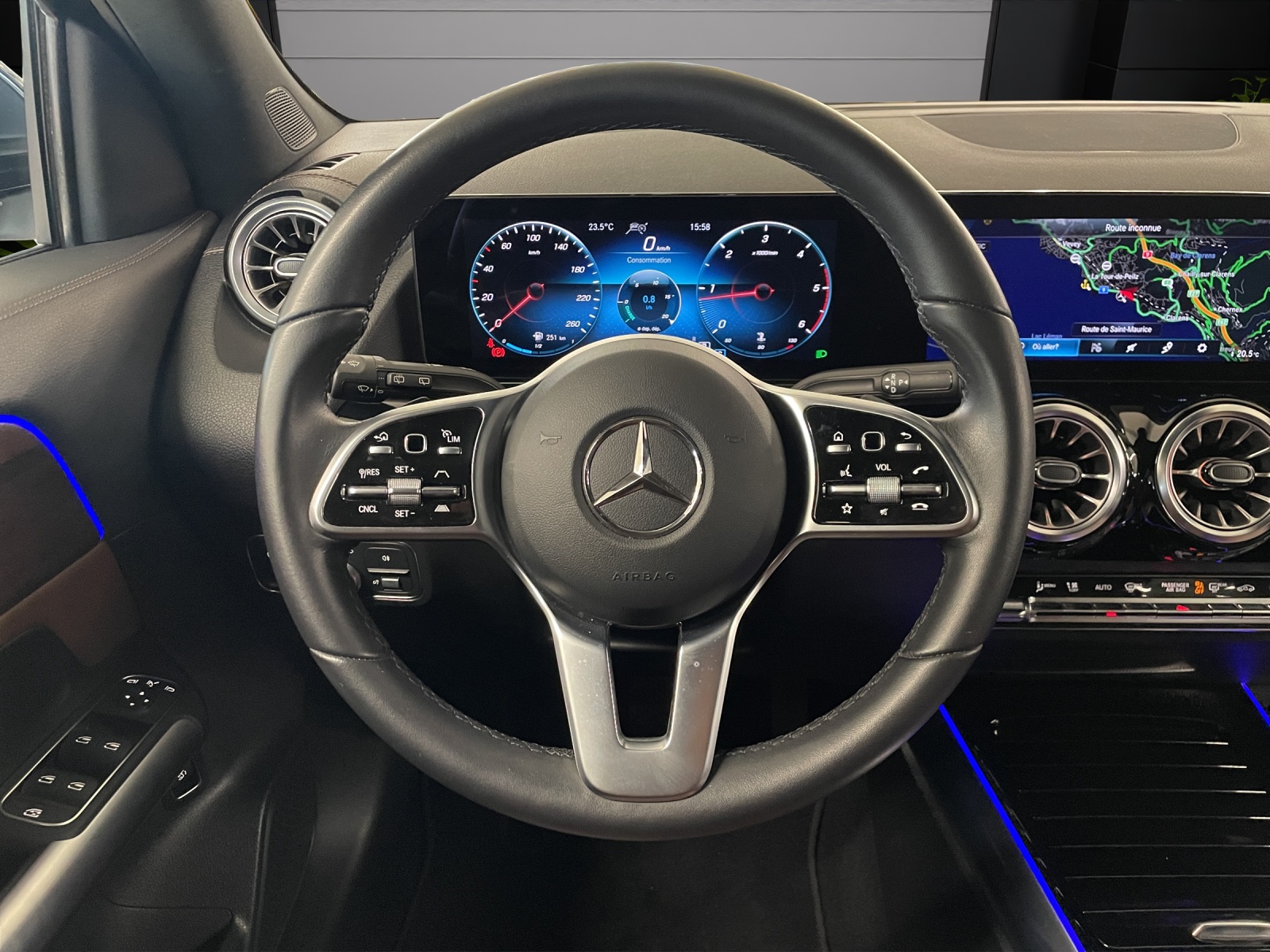 Image MERCEDES-BENZ GLA-220 GLA 220d 4Matic Progressive 8G-DCT