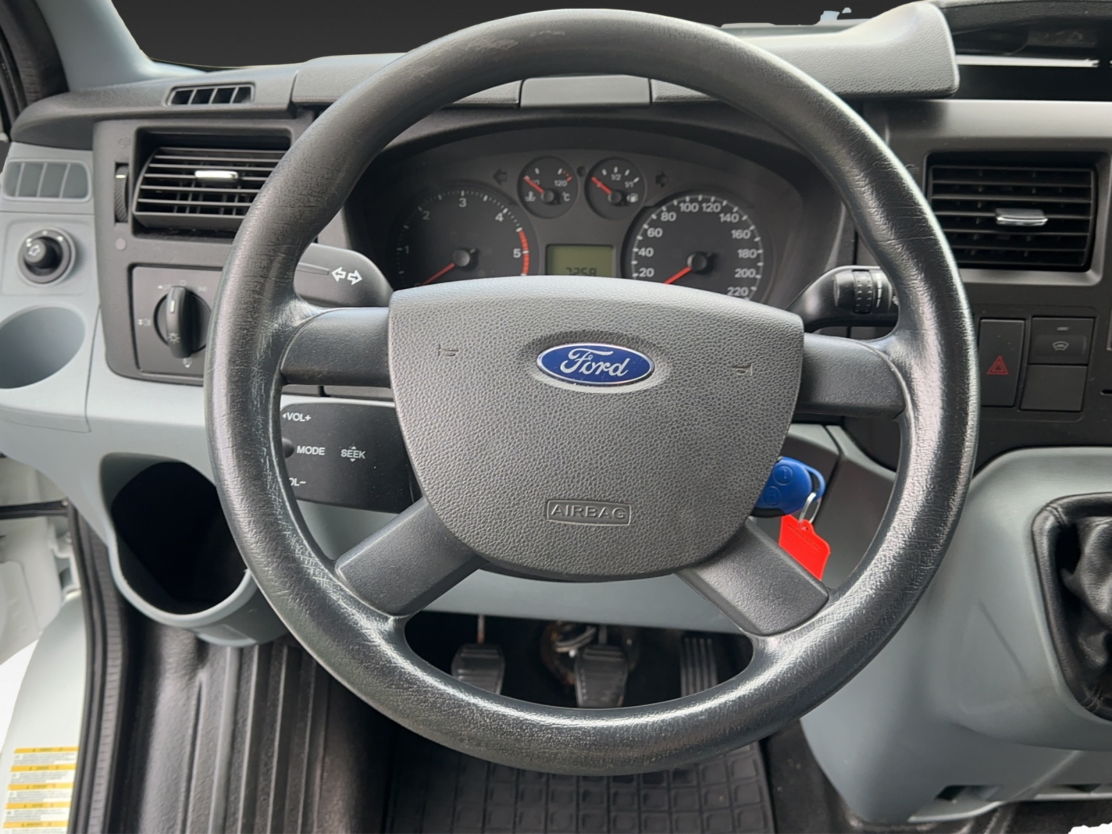 FORD Transit 350M Level 3-image-10