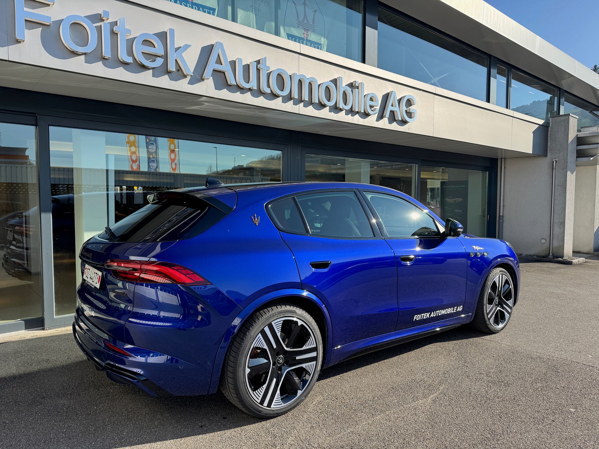 MASERATI Grecale Folgore 105kWh-showroom-element-3