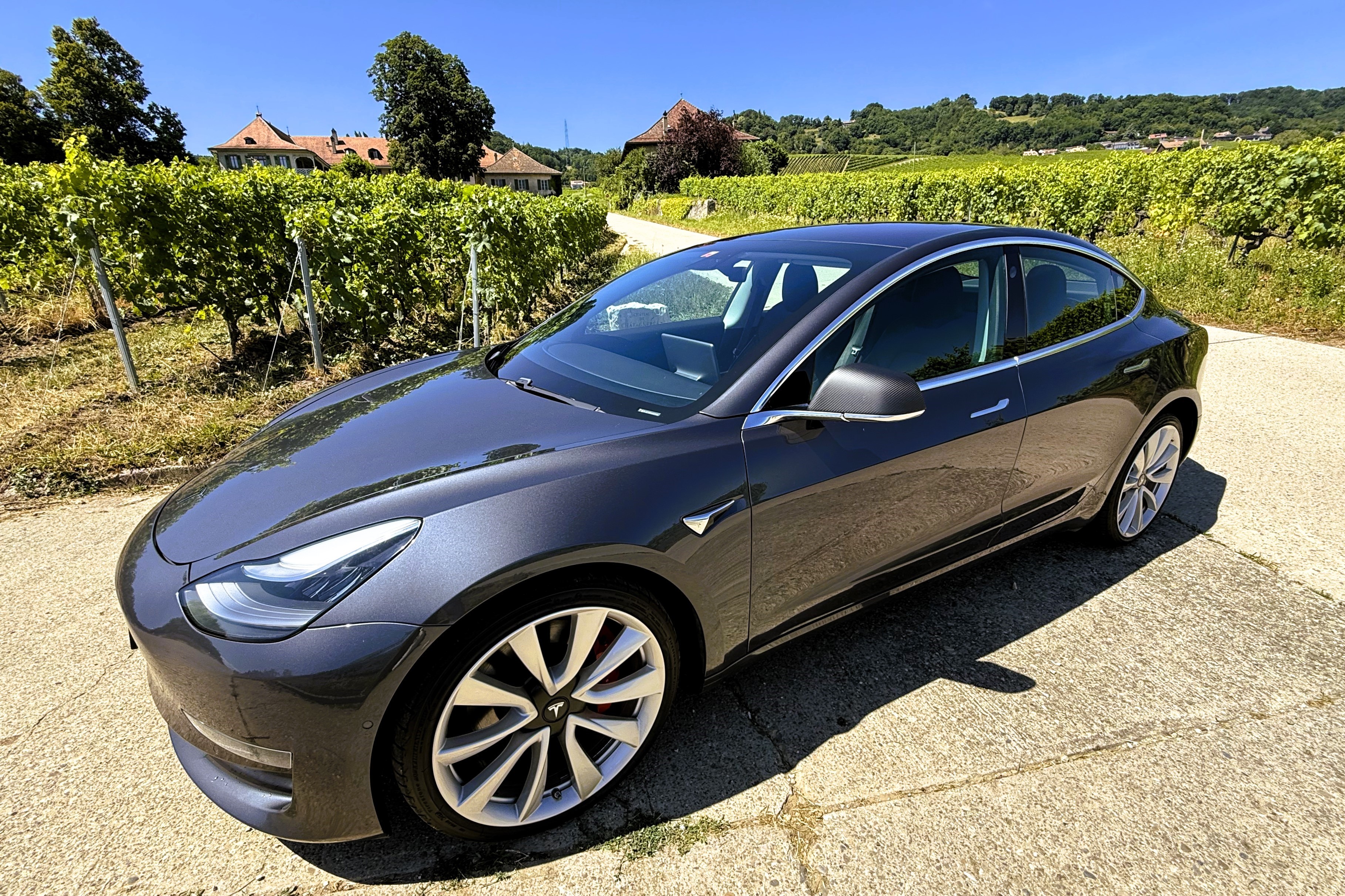 TESLA Model 3 Long Range (Limousine)