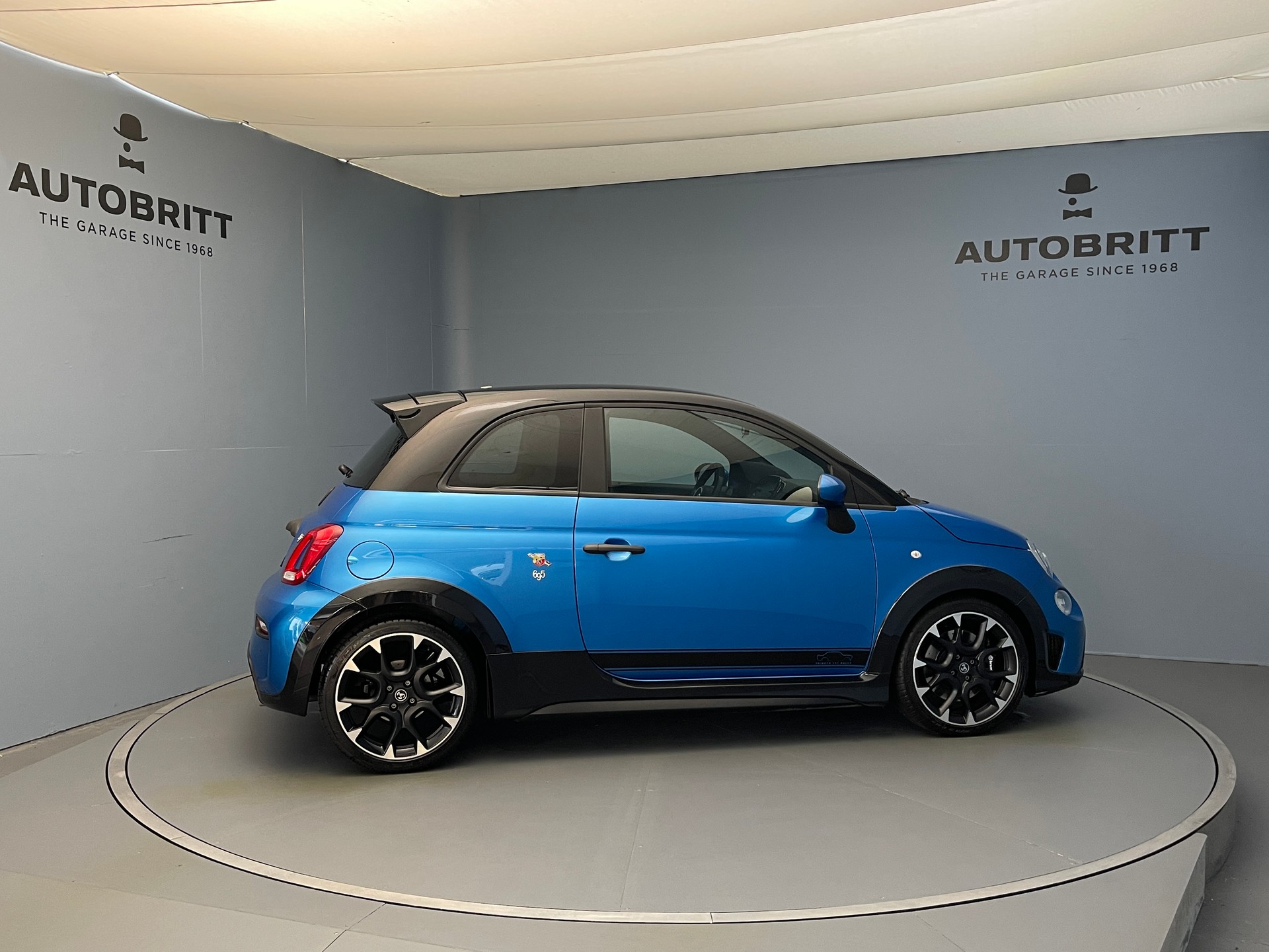 FIAT 695 Abarth 1.4 T-Jet 180 131 Rally Tributo-showroom-element-2
