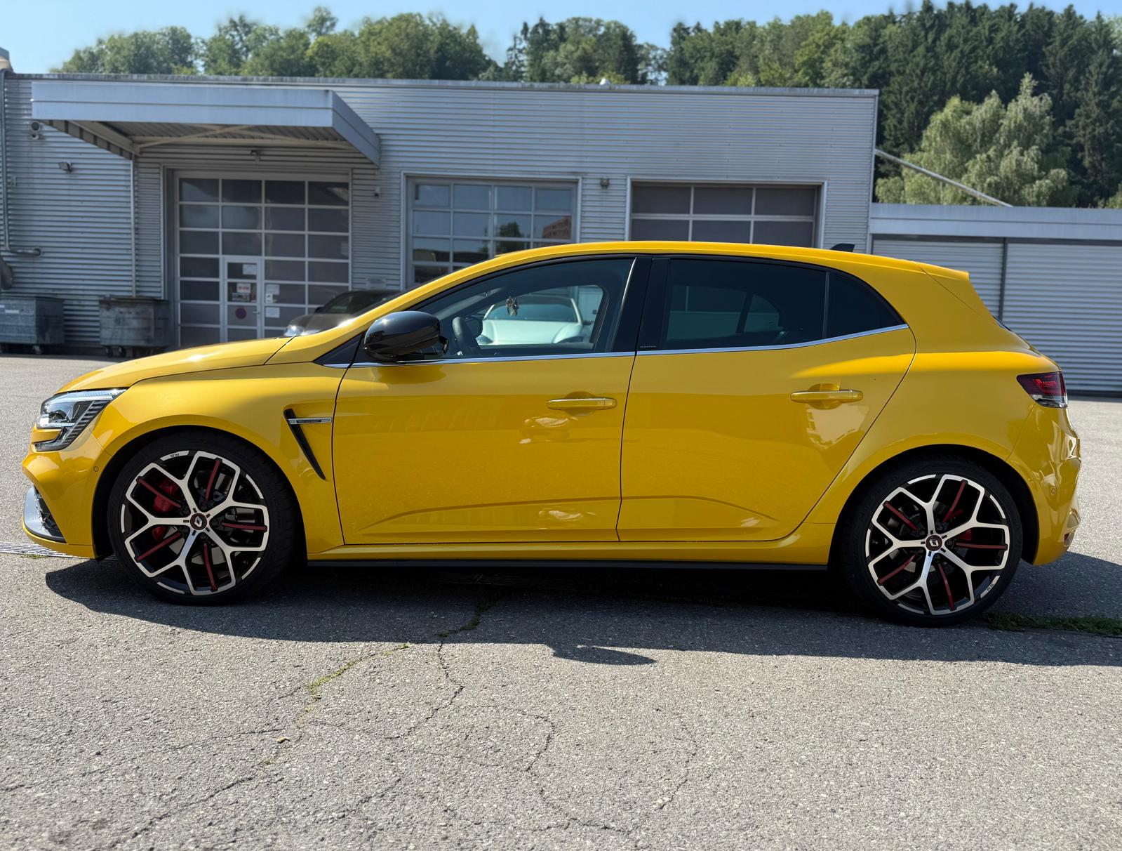 RENAULT Mégane Trophy 300 EDC-showroom-element-1