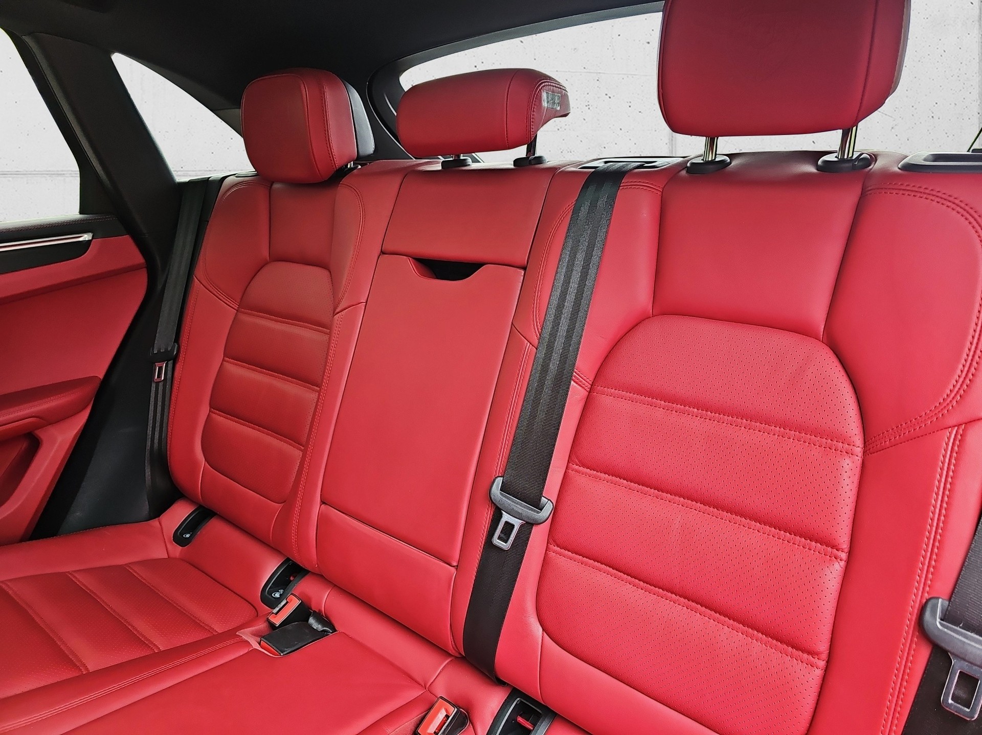 PORSCHE Macan GTS PDK-image-24