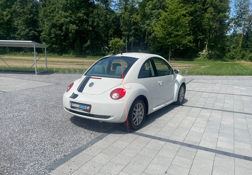 VW Beetle 1.6-image-7