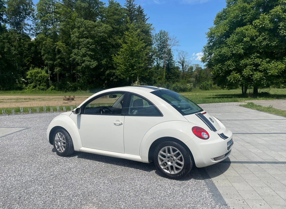 VW Beetle 1.6-image-8